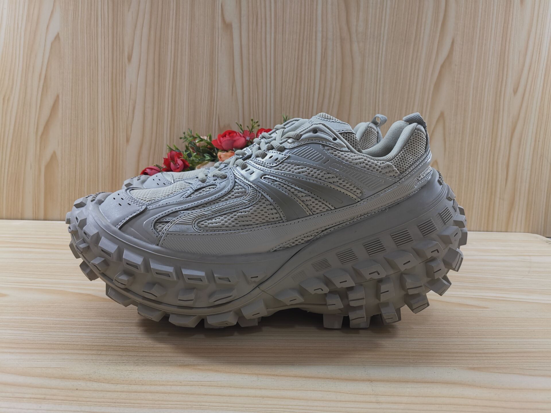 Ba*len*cia*ga sneaker