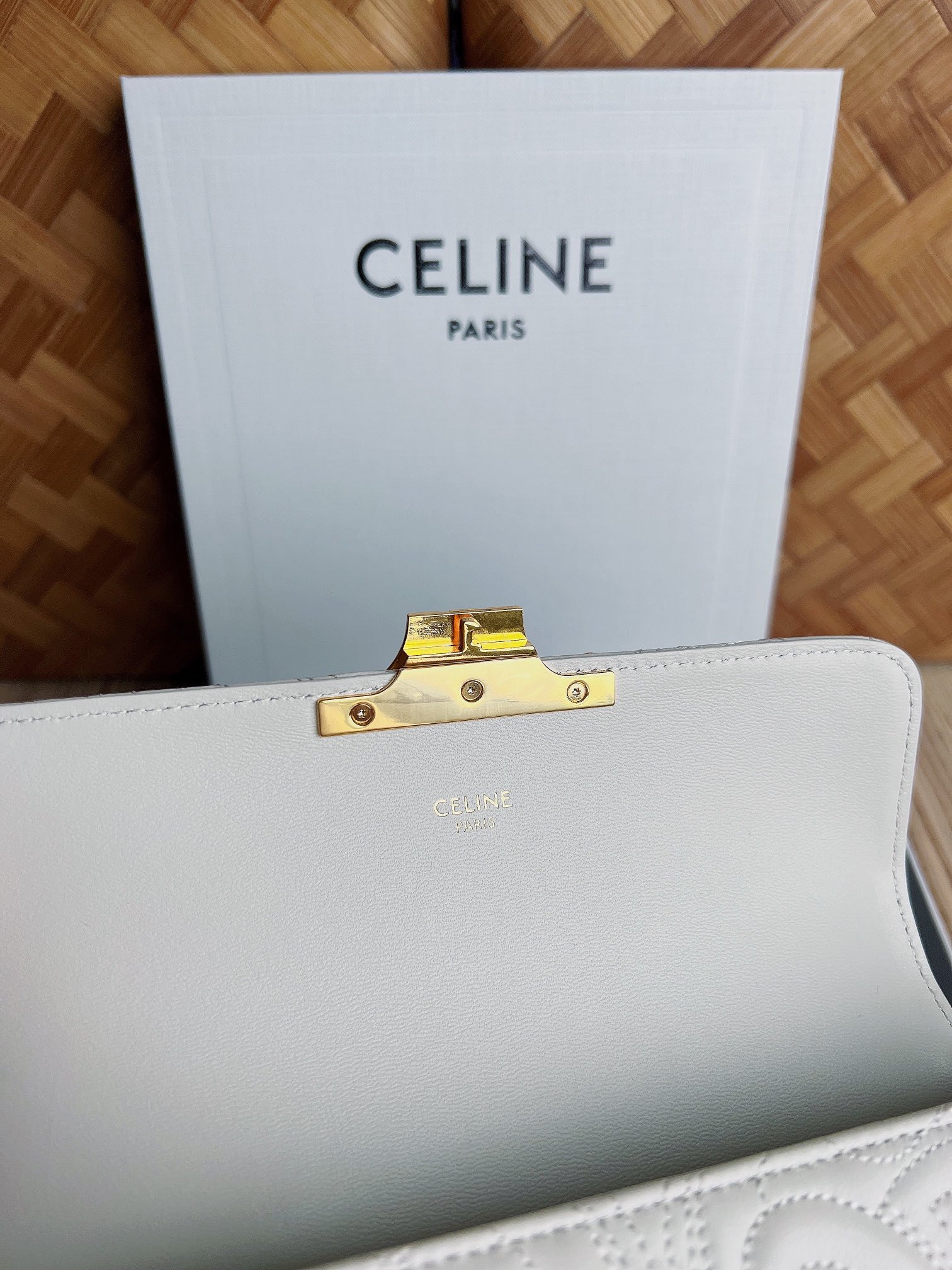 Ce**e quilted lambtriomphe bag-20 x 10 x 4cm