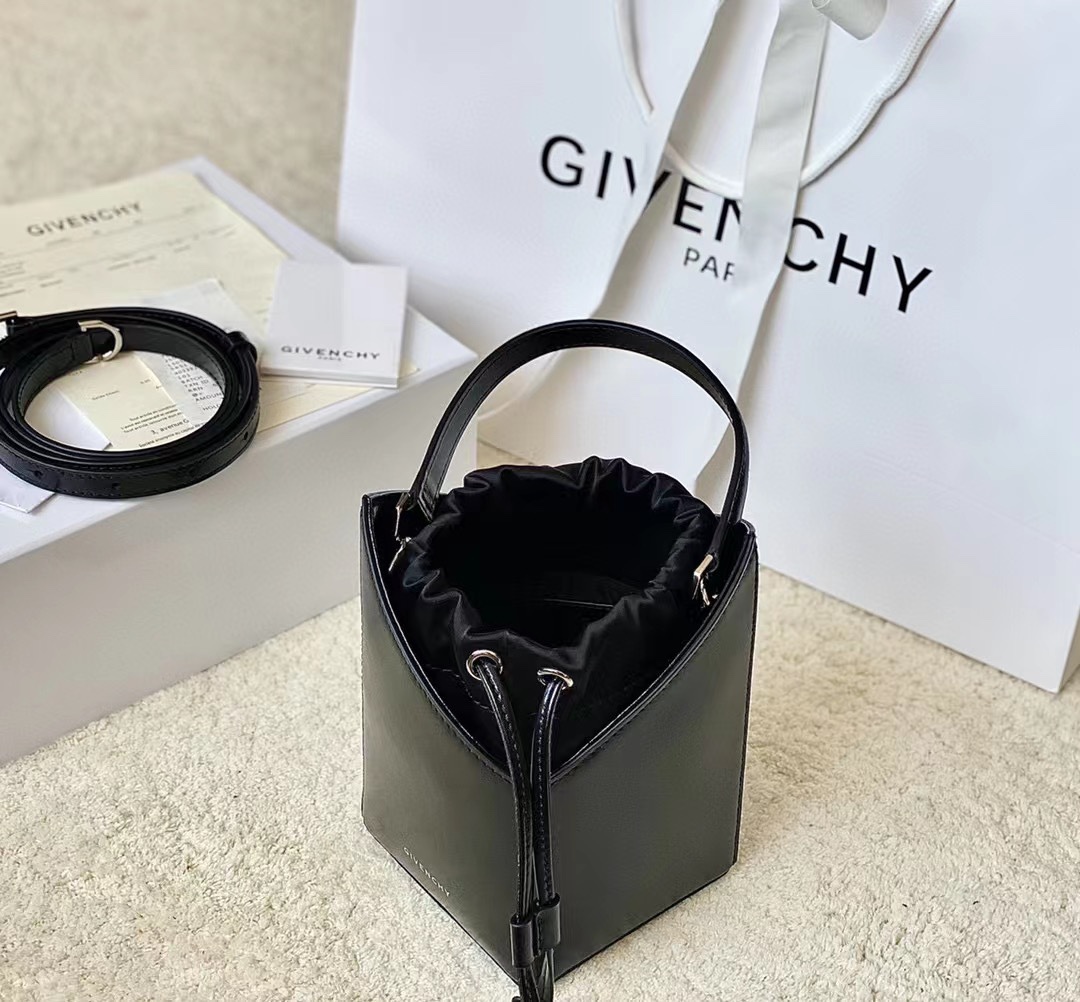 Givenchy Cutout Bucket-16*11*11 CM