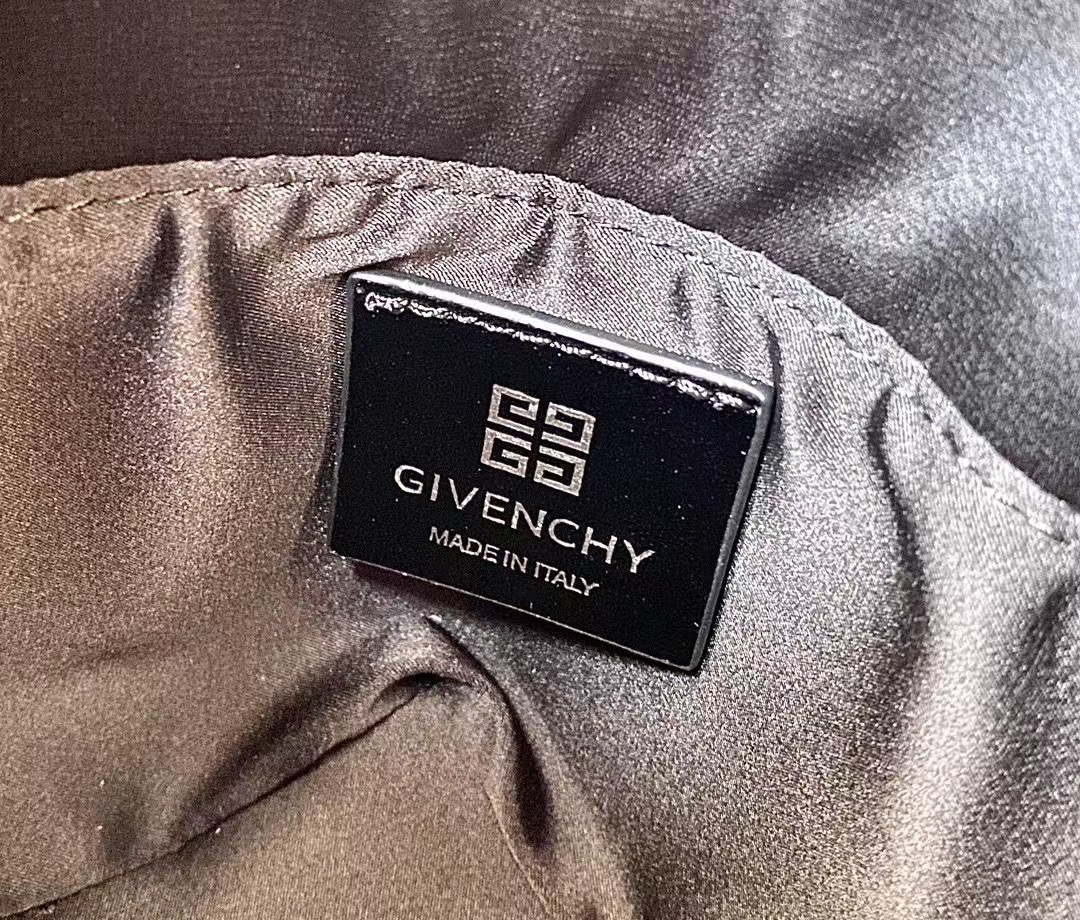 Givenchy Cutout Bucket-16*11*11 CM