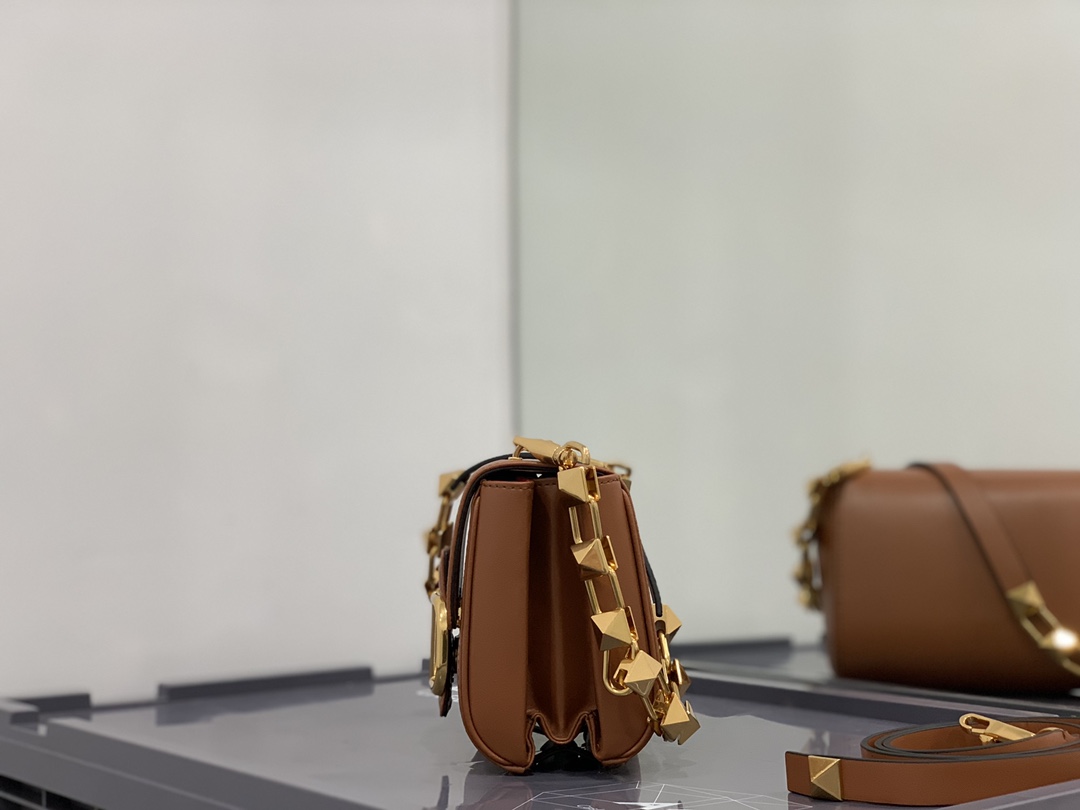 Valentino Handbags-20*15*7CM