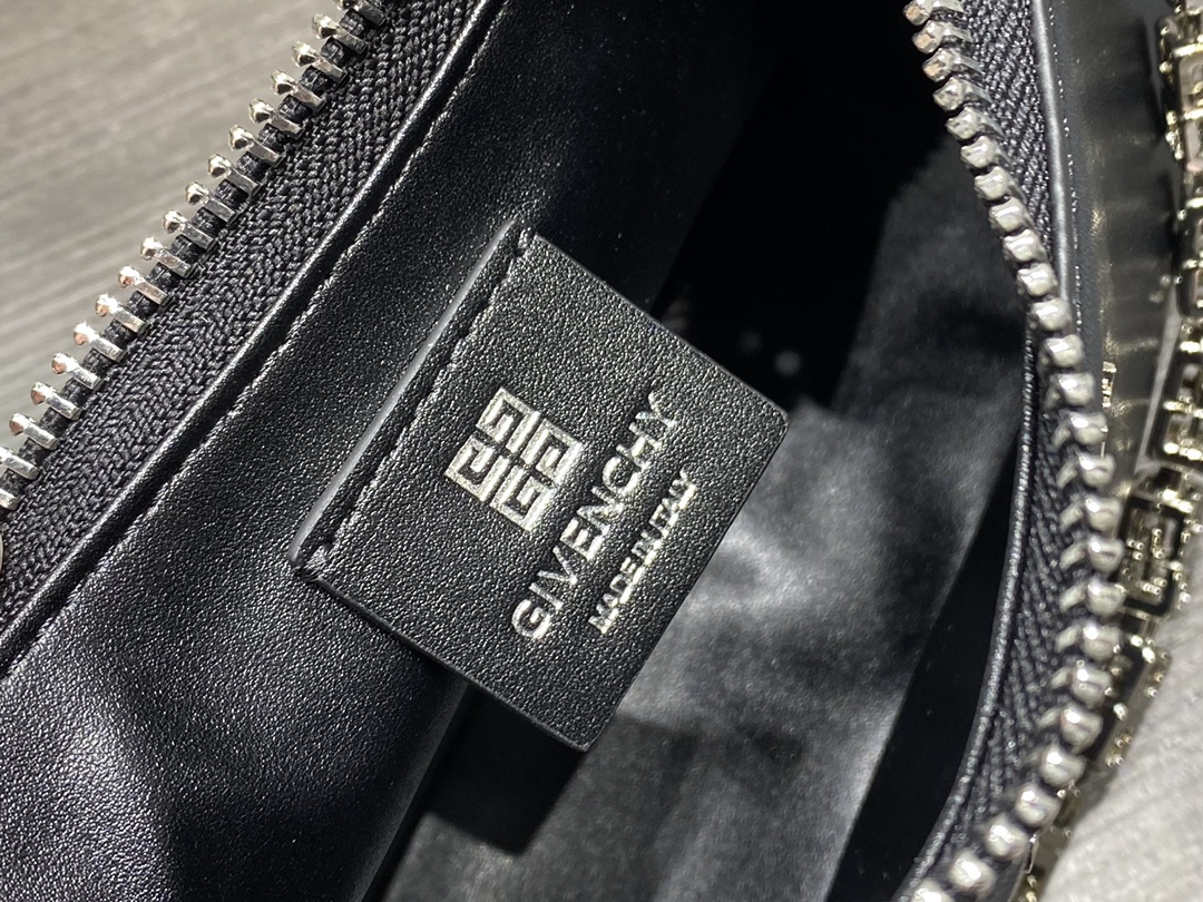 Givenchy Moon Cut Hobo-25x7x12CM