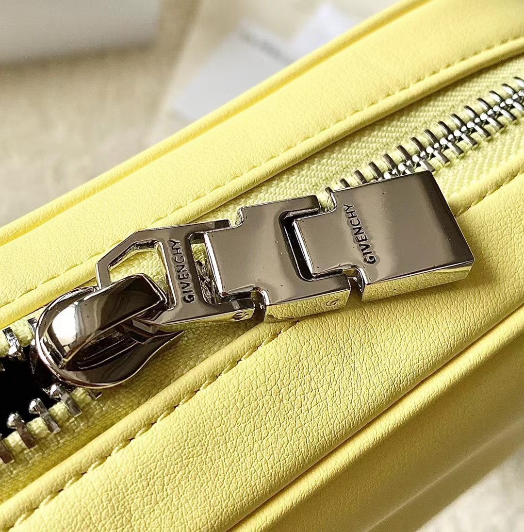 Givenchy Waist Bag-16x11x8CM