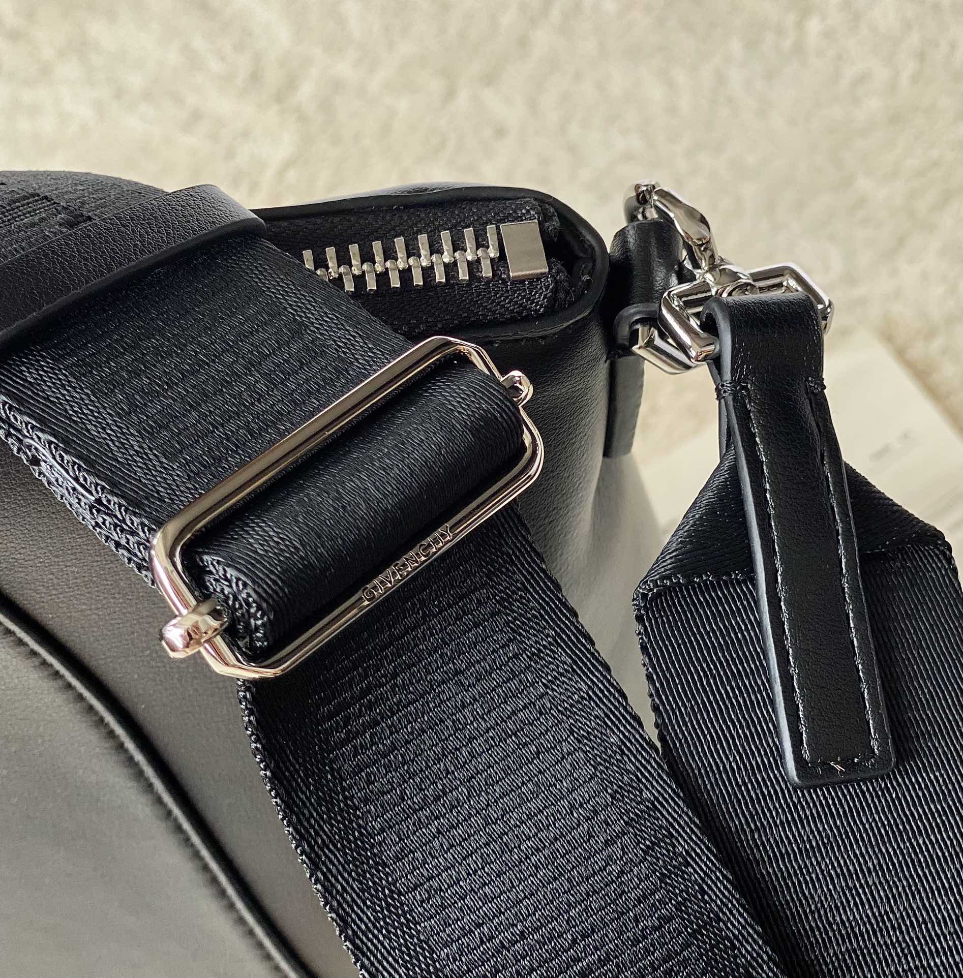 Givenchy Antigona Sport -41*9*31CM