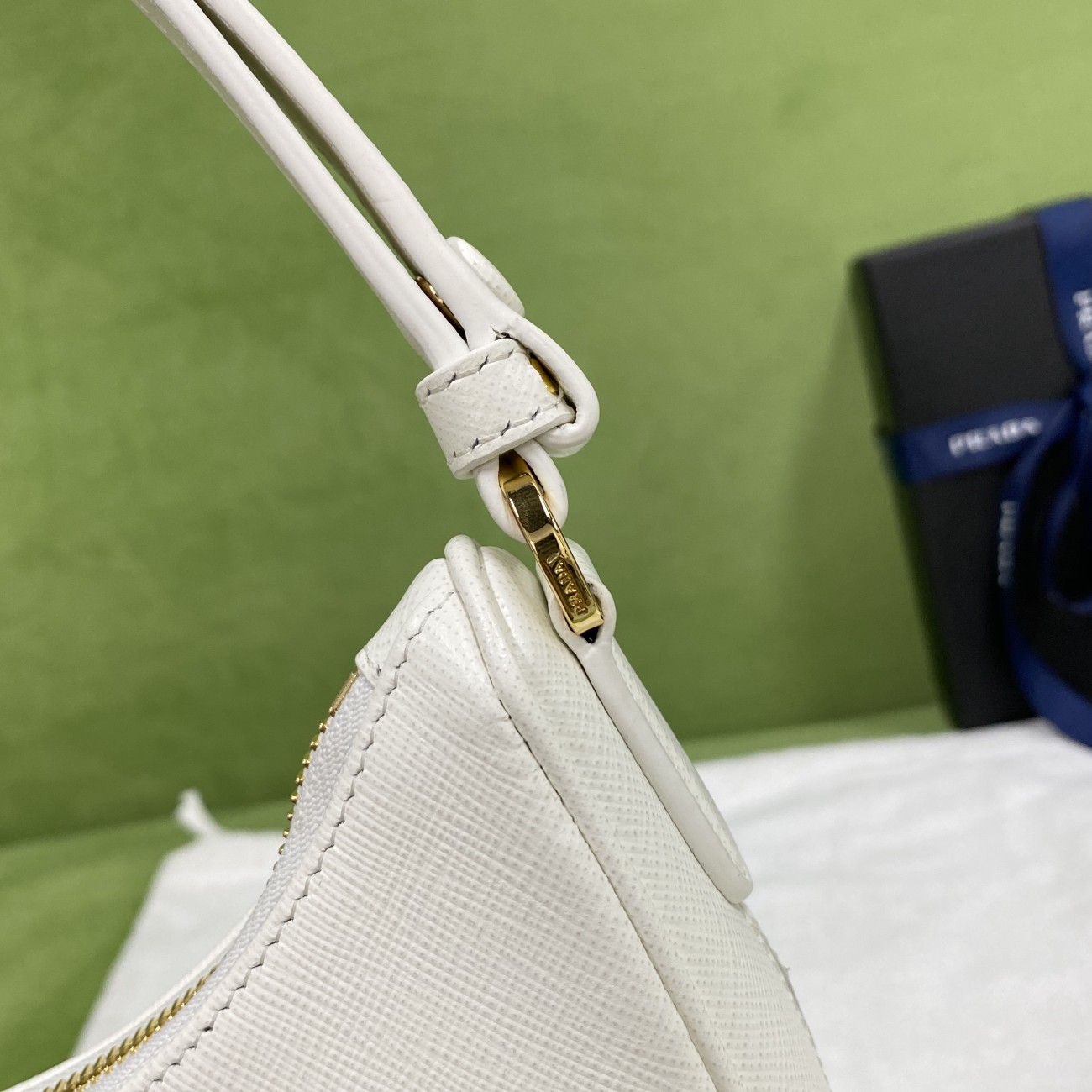 Prad 1BC204 Hobo-22x6x17CM