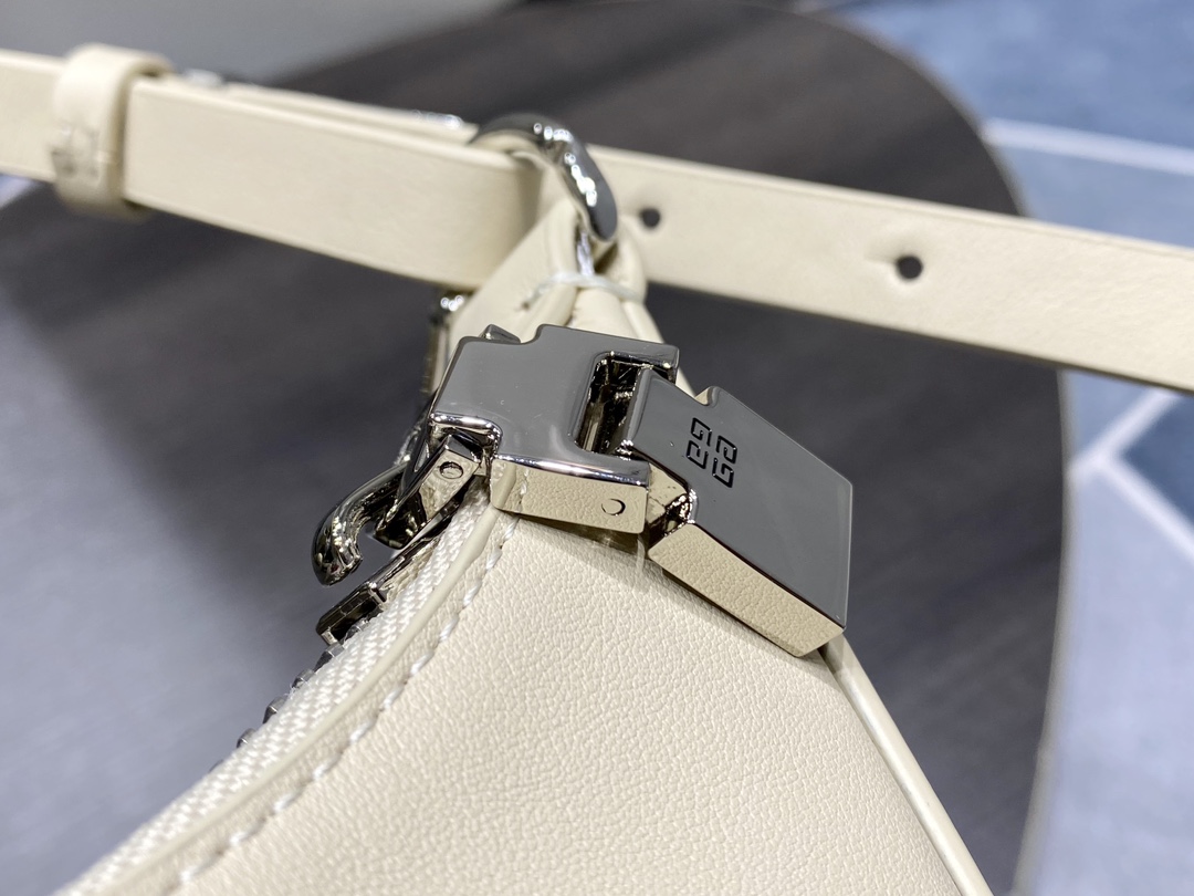 Givenchy Moon Cut Hobo-25x7x12CM