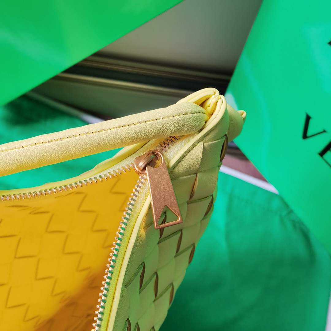 Bo*te*ga ve*ne*ta burn-40*3*24cm