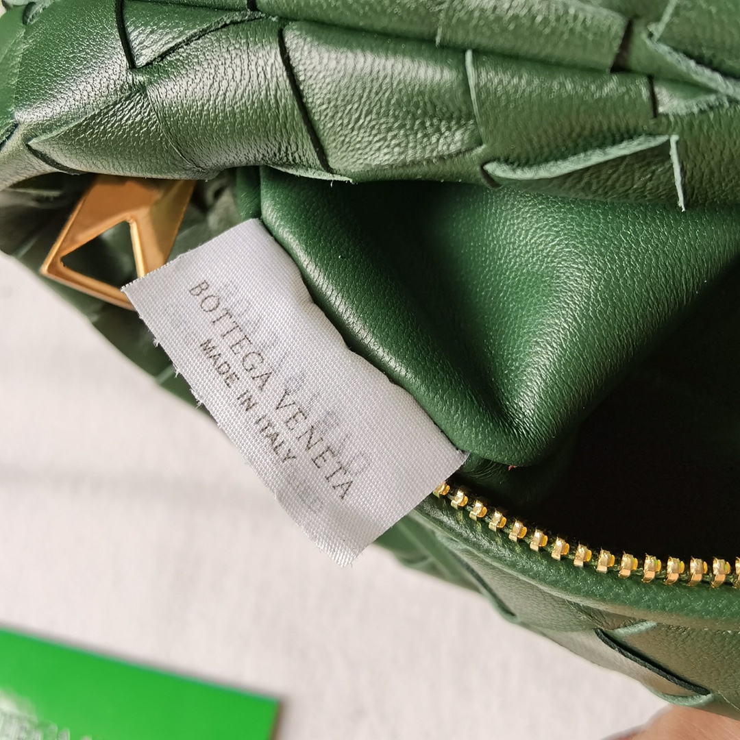 Bo*te*ga ve*ne*ta jodie hobo-23x28x8cm