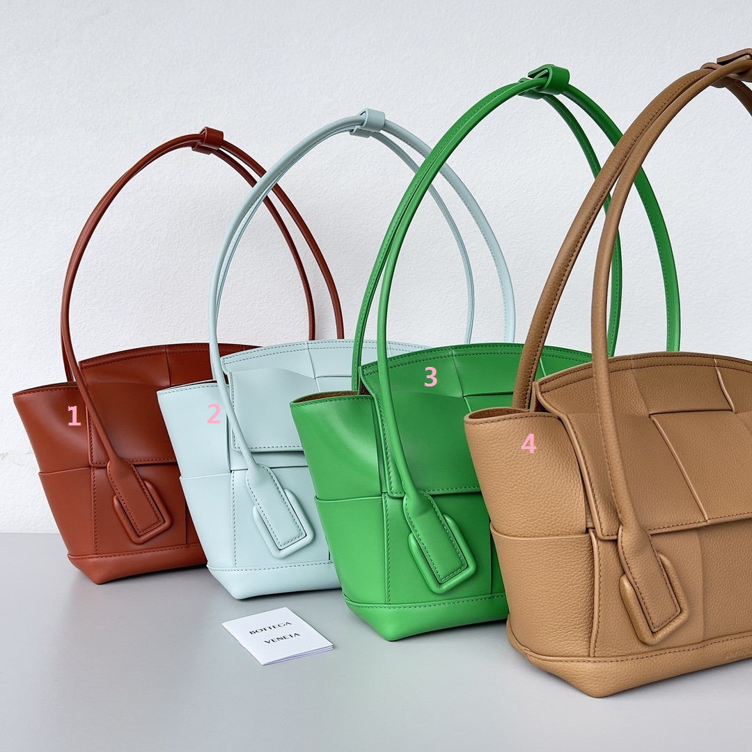 Bo*te*ga ve*ne*ta arco bag-38*33*6cm