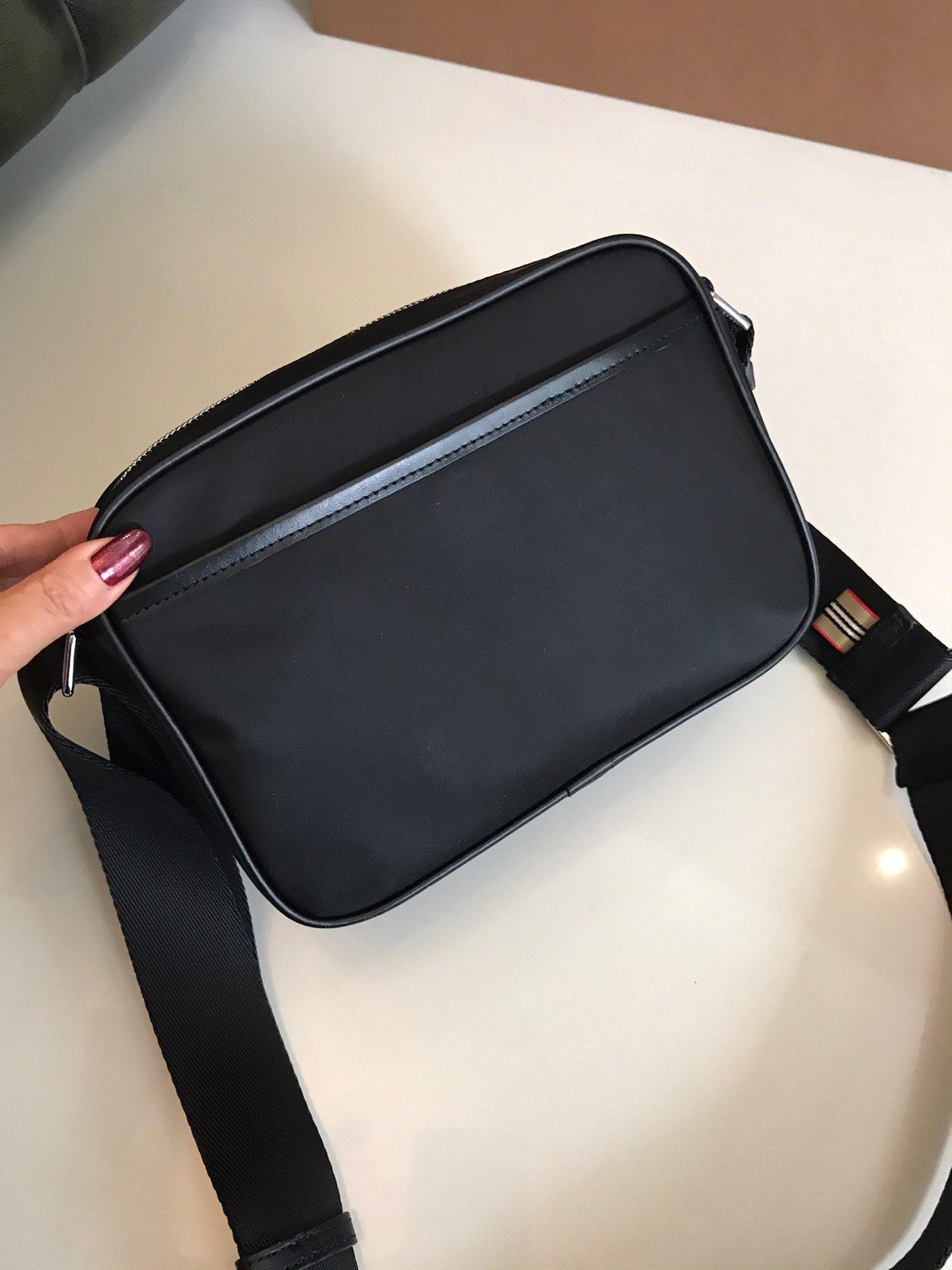 B**rry crossbody handbag-22*16*7cm