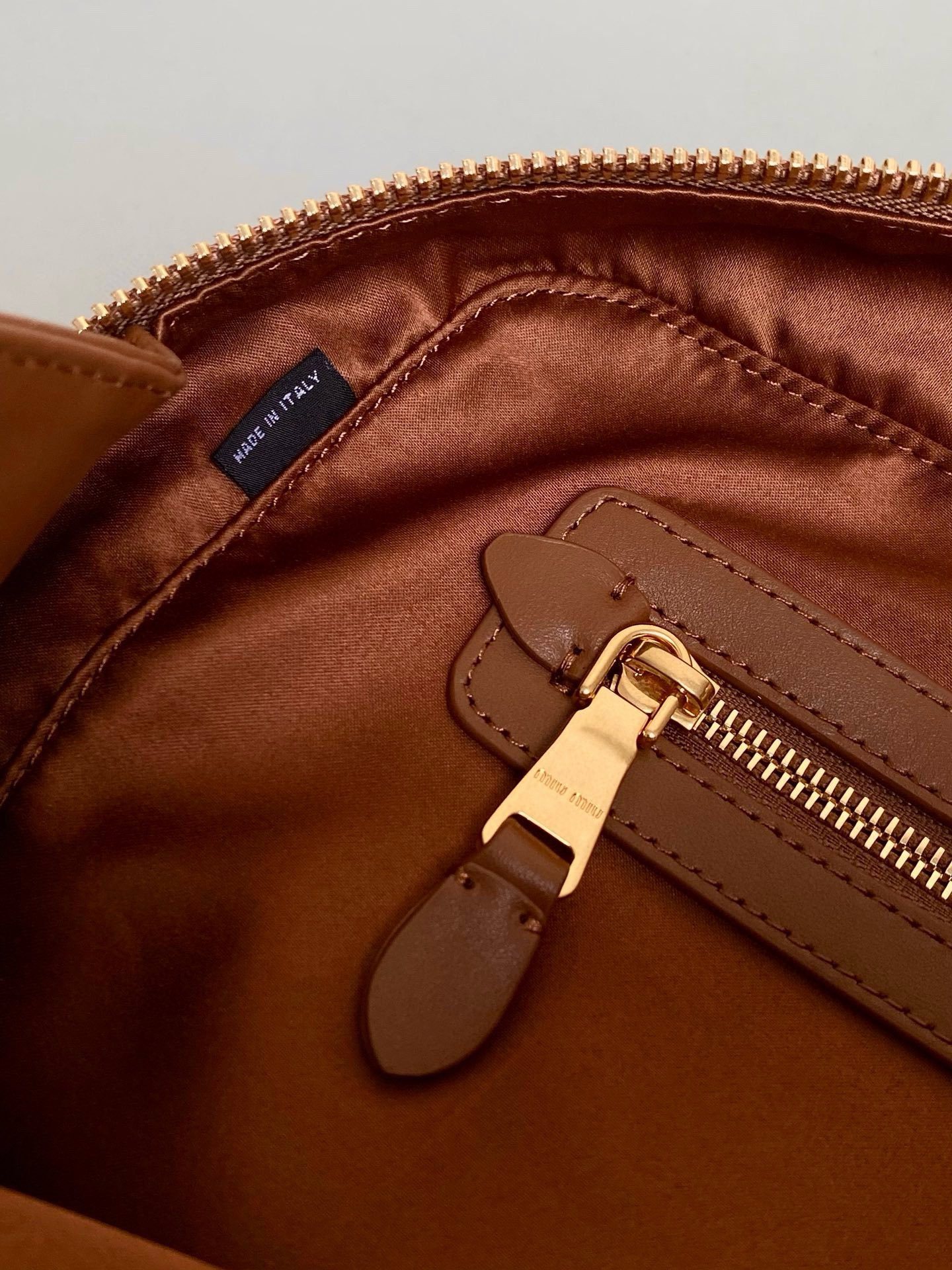 MiuMiu Leather Top Handbag-34X23X12CM