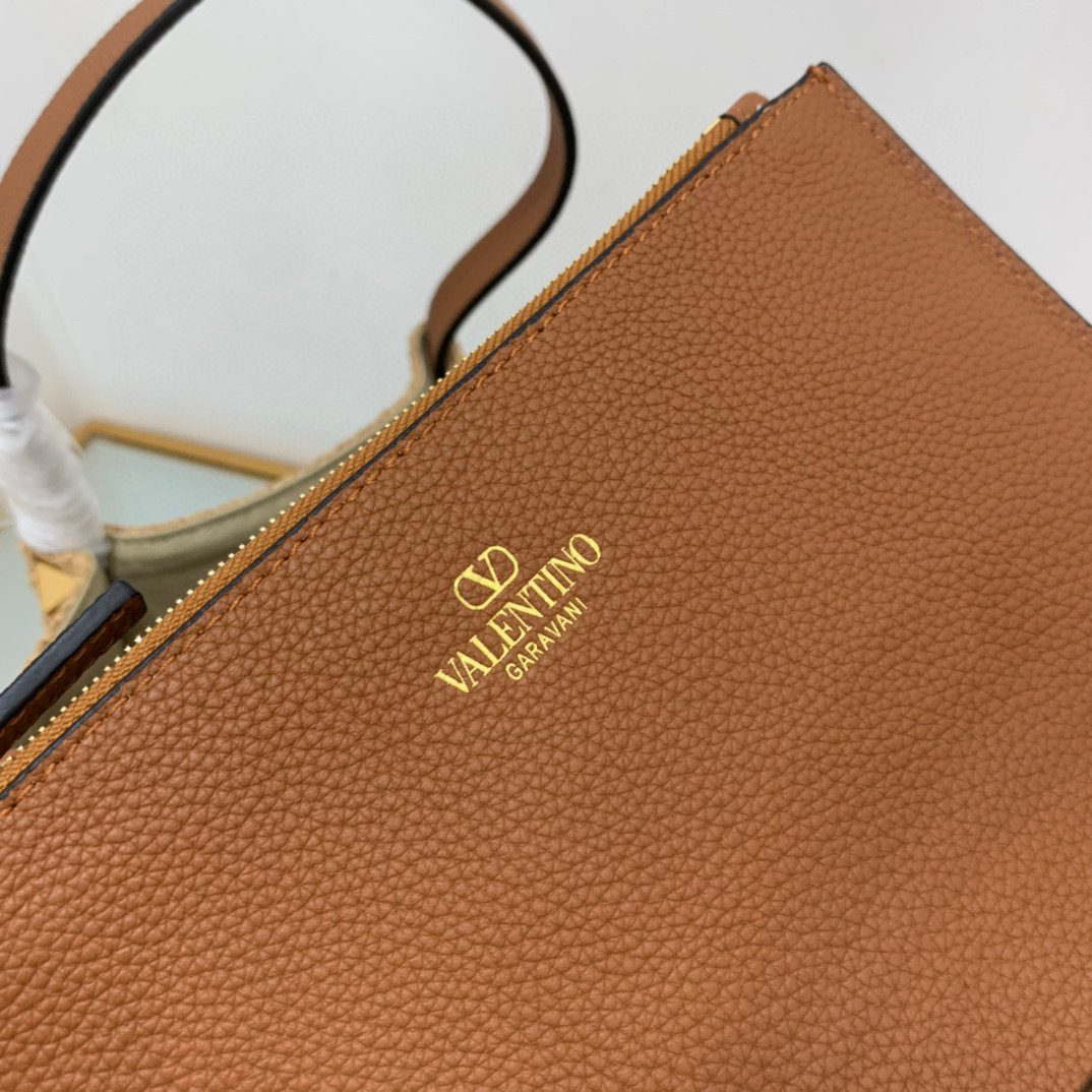 Valentino Garavani StudSign-35*25*17CM