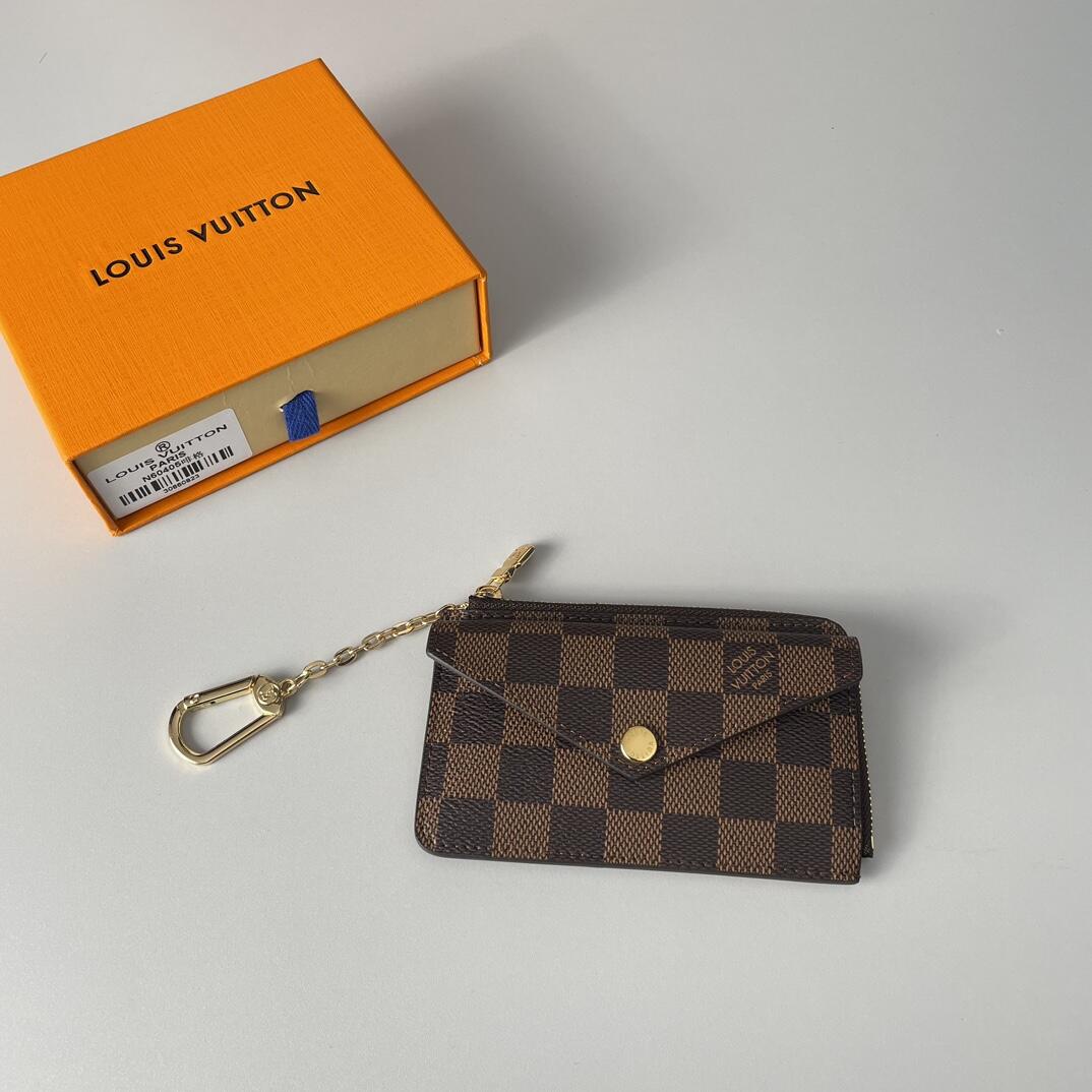 l**is V*t*n wallet-13x8.5cm