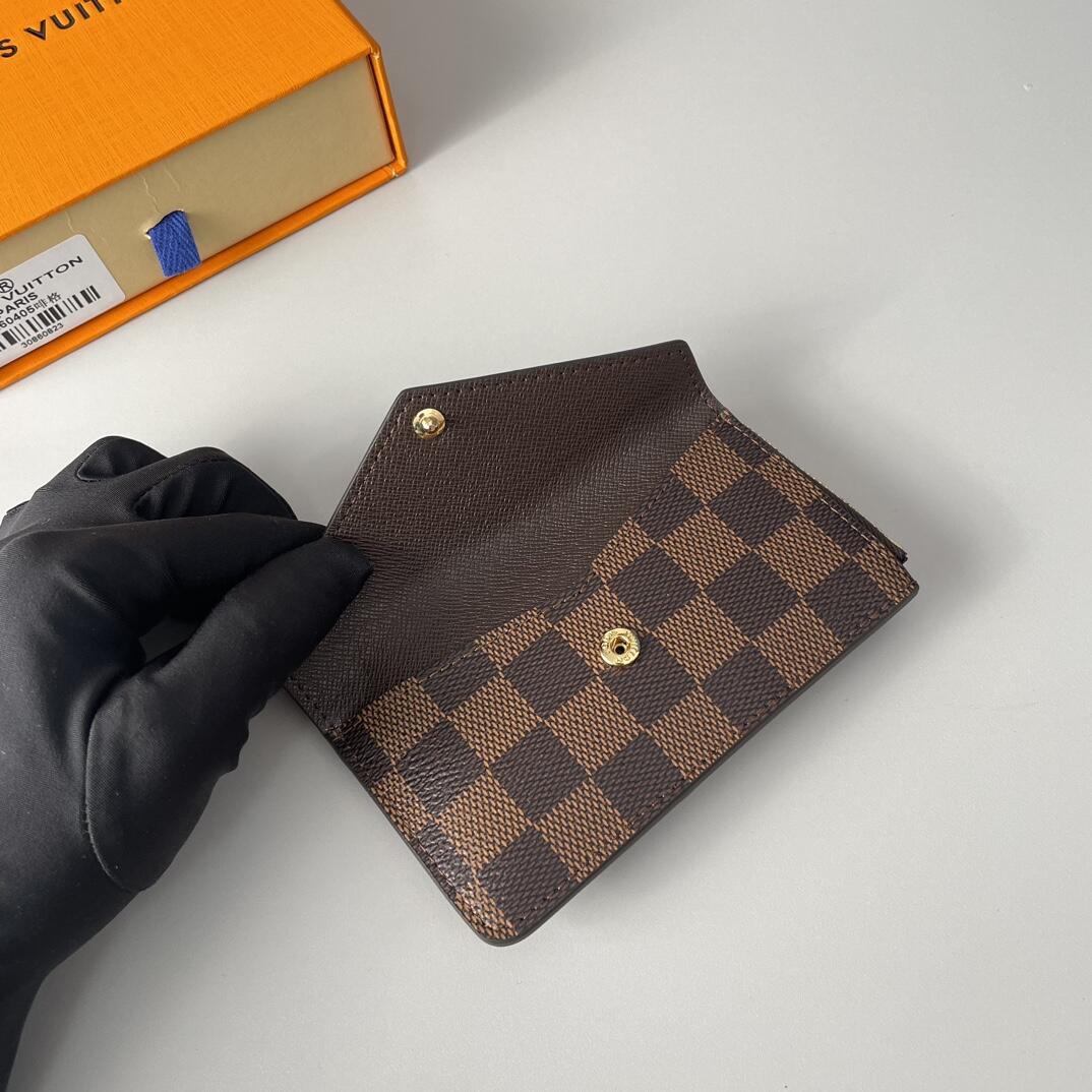 l**is V*t*n wallet-13x8.5cm