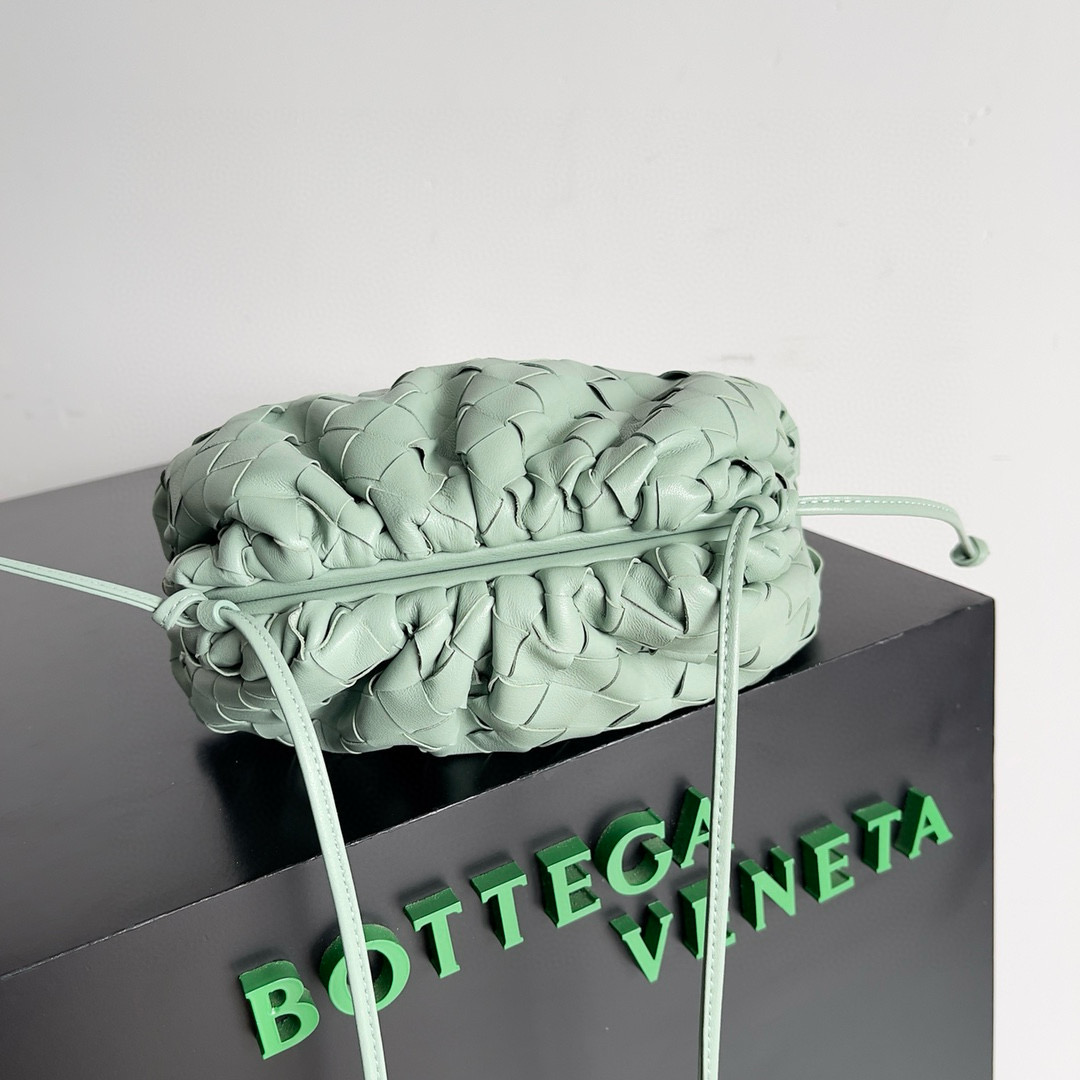 Bo*te*ga ve*ne*ta the pouch bag-22*9cm