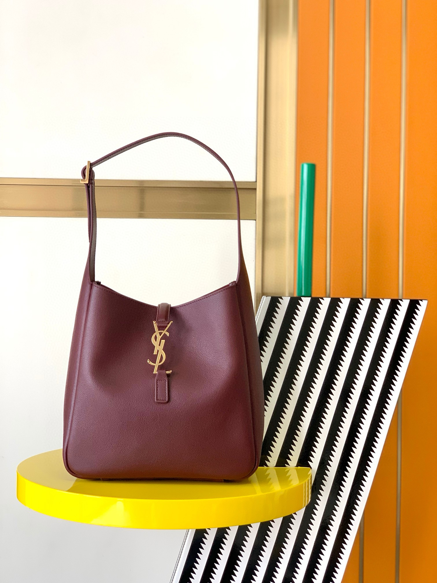 YSL Le5A7 Vintage Bag-23×22×10CM