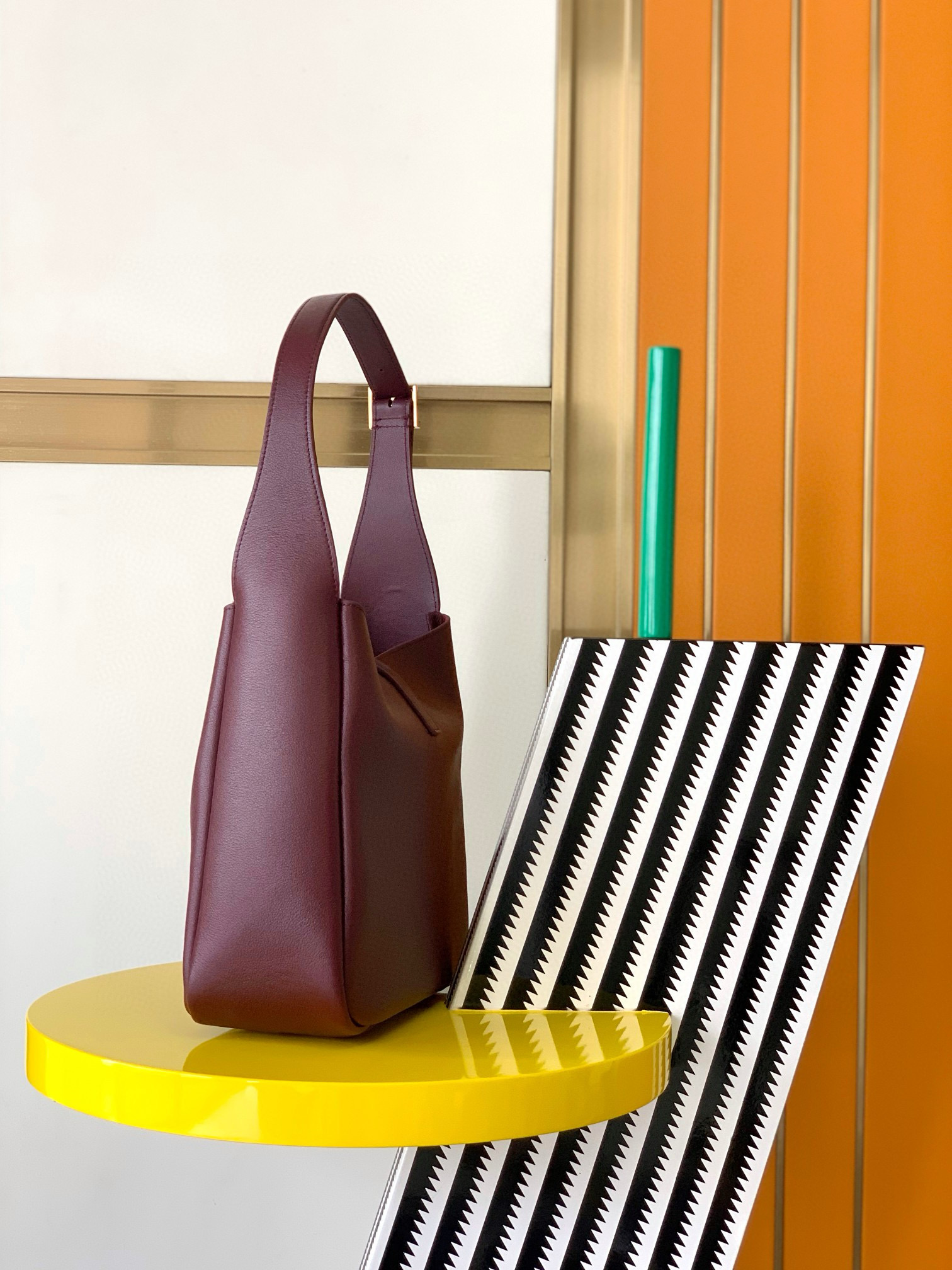 YSL Le5A7 Vintage Bag-23×22×10CM