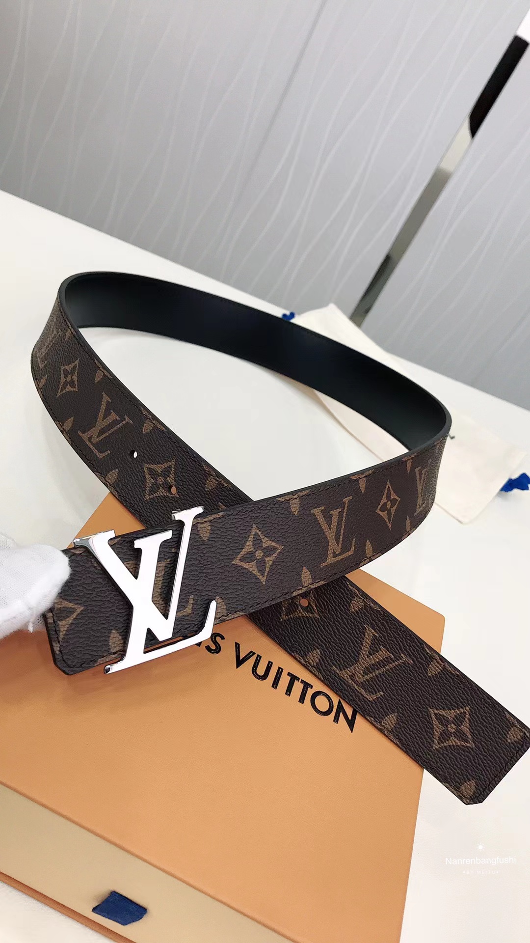 l**is V*t*n belt-3.8cm