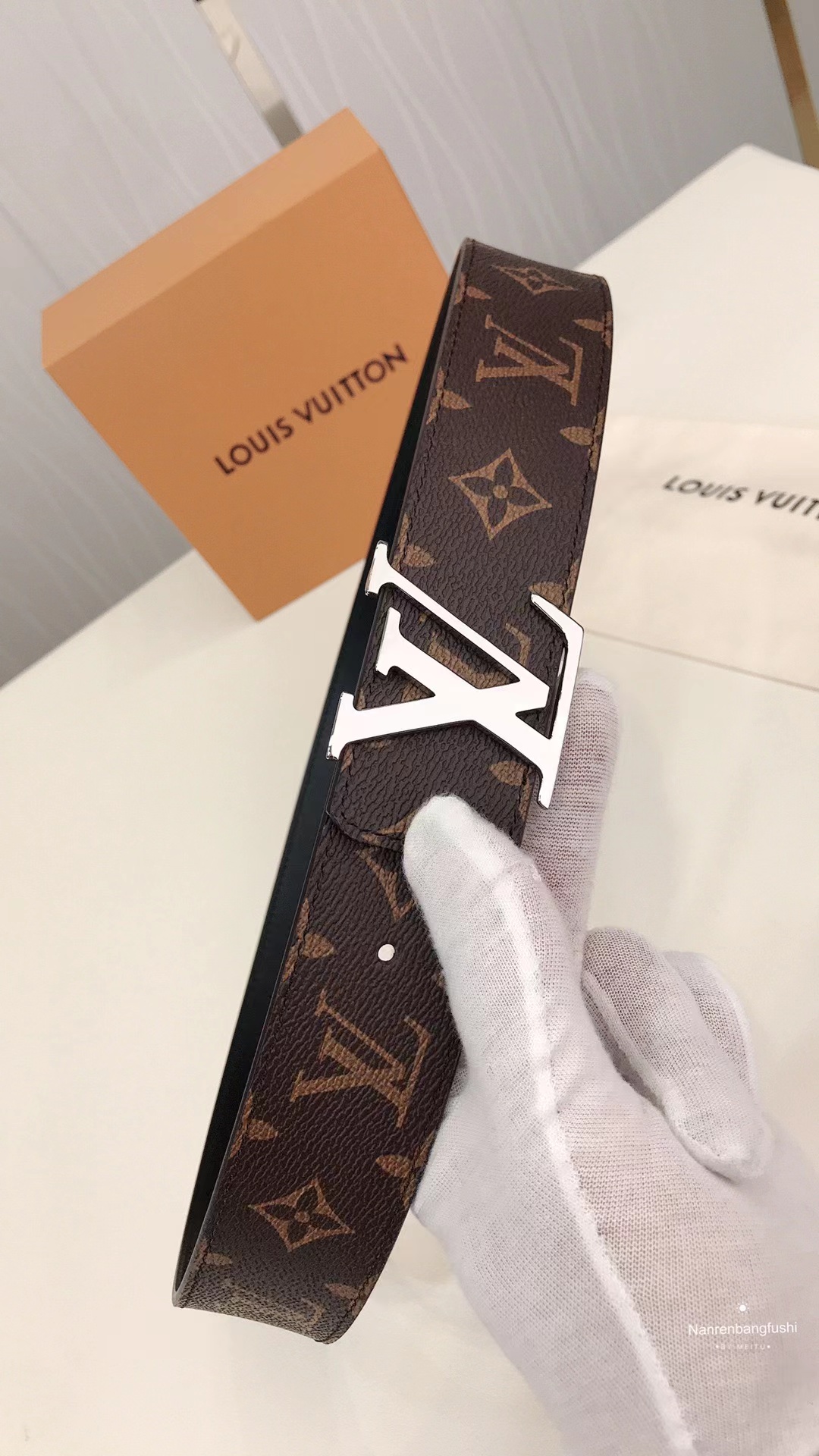 l**is V*t*n belt-3.8cm