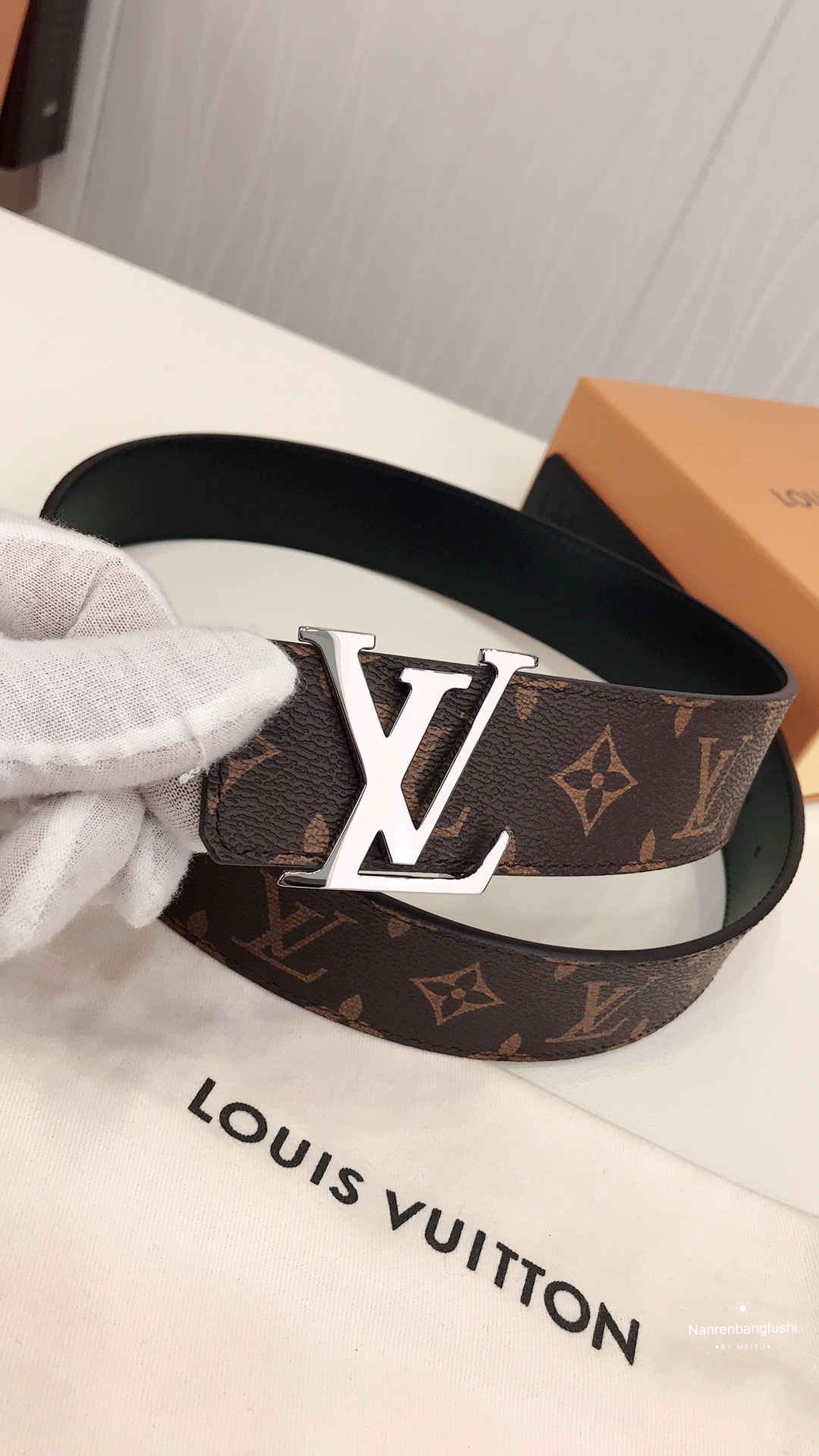 l**is V*t*n belt-3.8cm