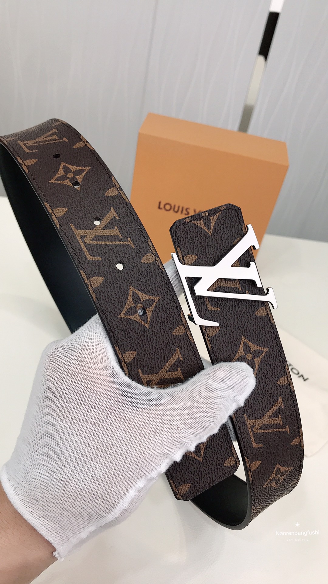 l**is V*t*n belt-3.8cm