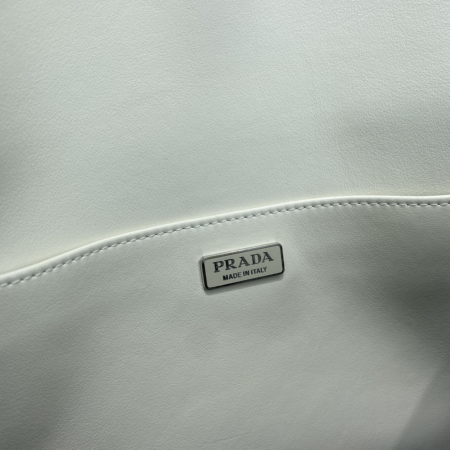 Pra*a cleo handbags-patent leather-30x18.5x4cm