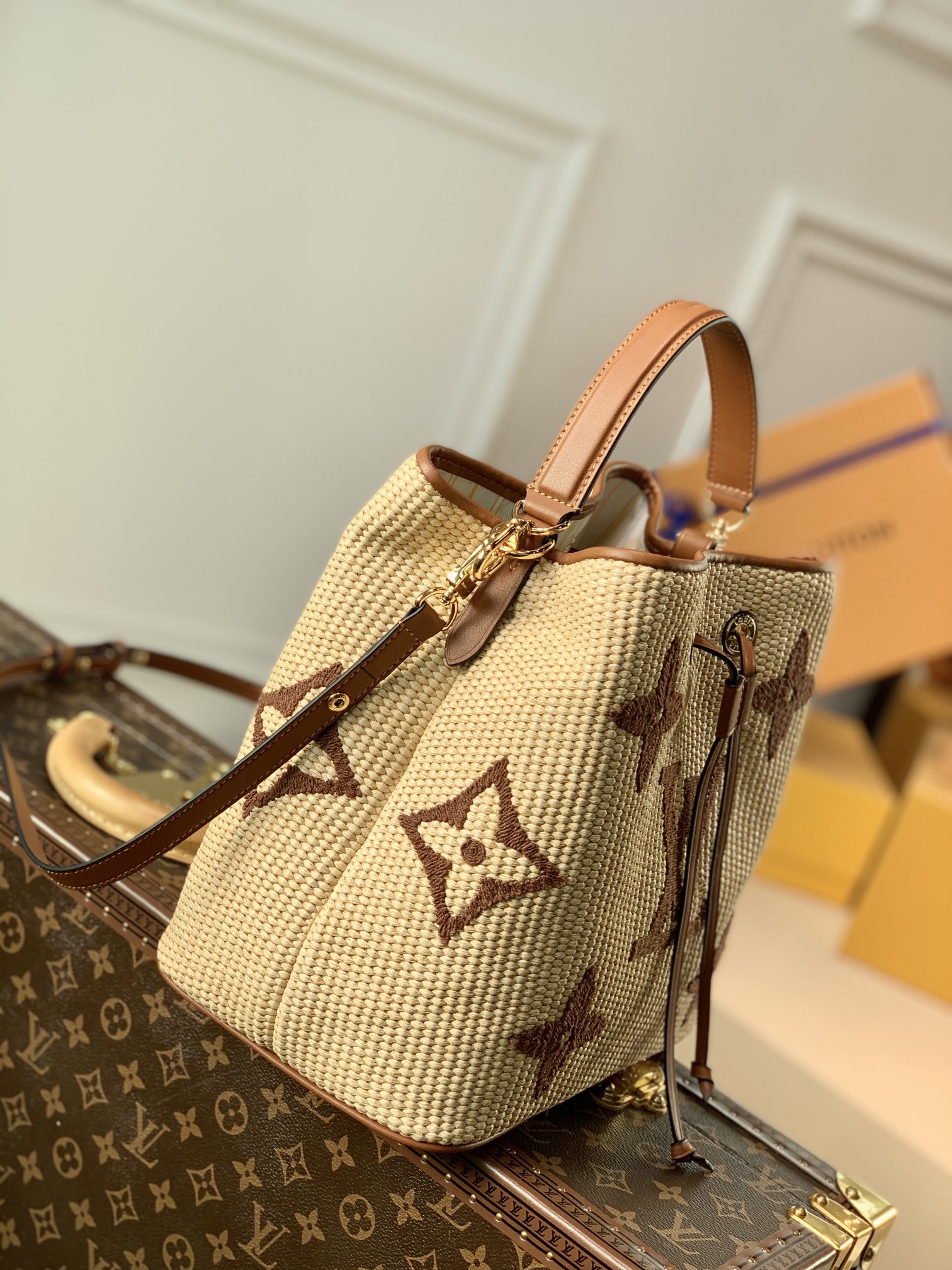 l**is V*t*n néonoé gaston bucket-26*26*17.5cm