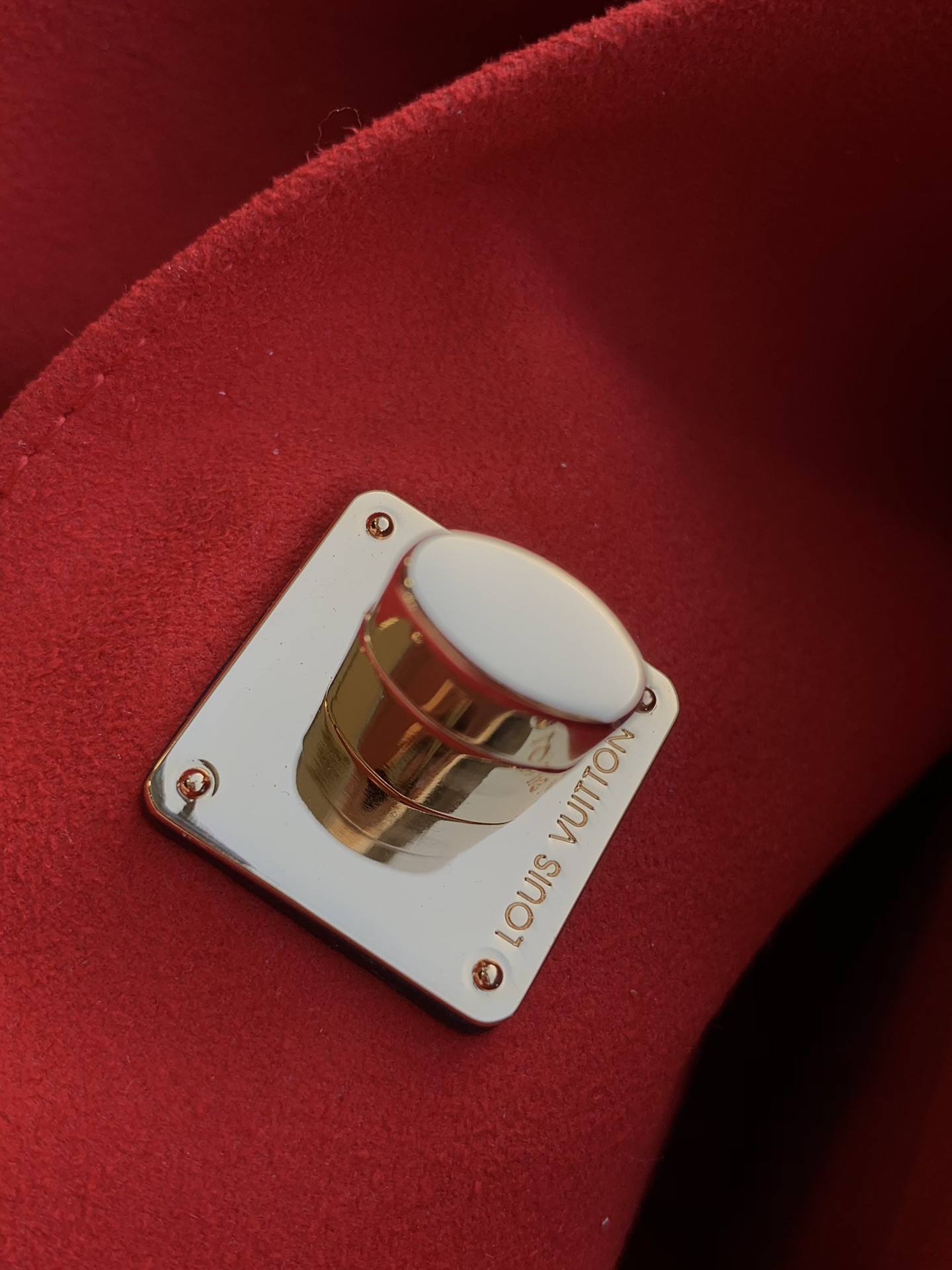 l**is V*t*n lockme handbags m57345-42*28*15cm