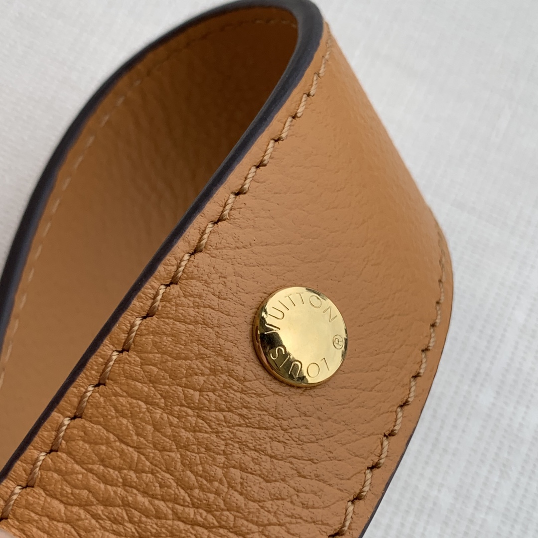 l**is V*t*n lockme bucket-20*13*22cm