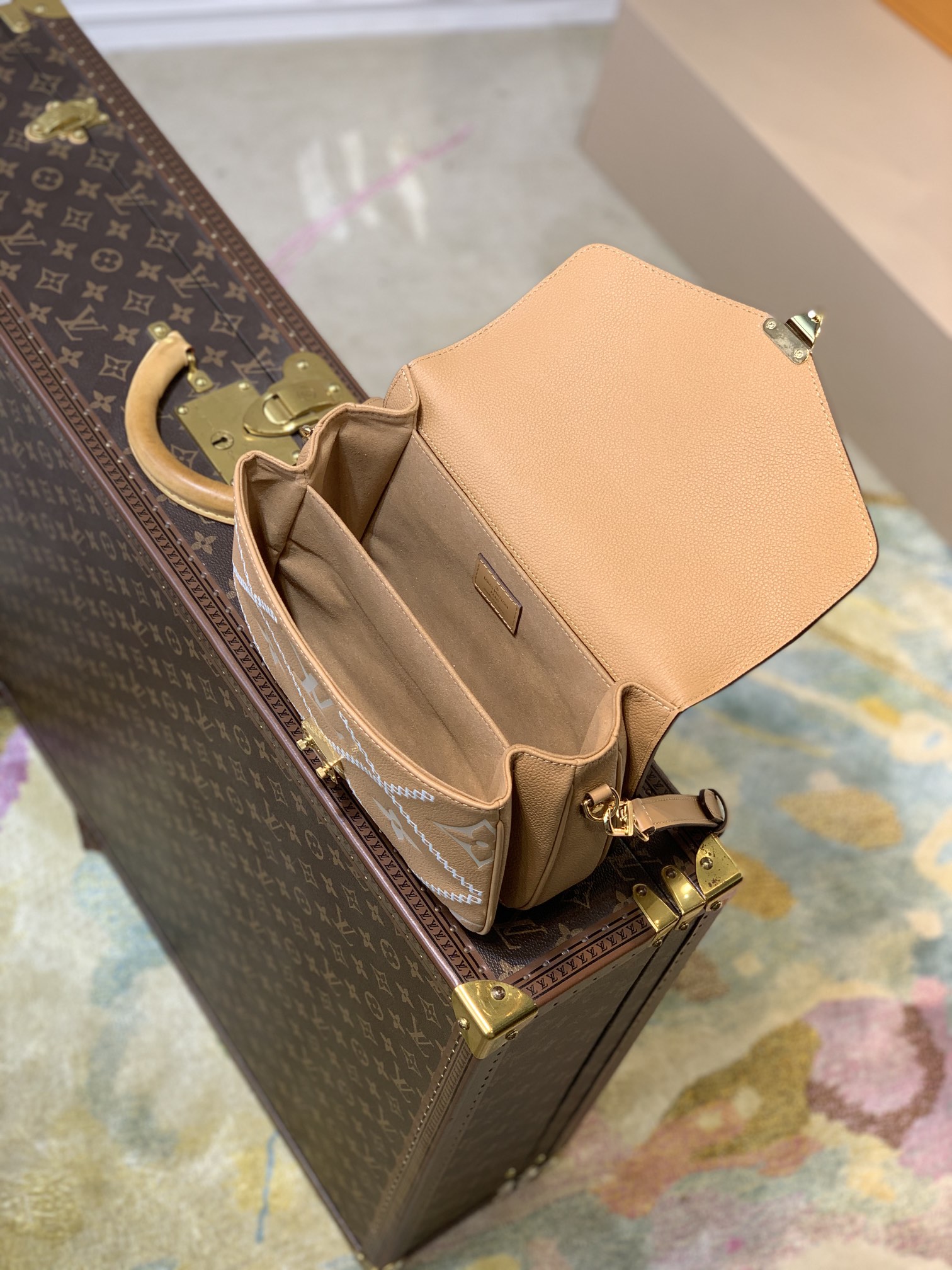 l**is V*t*n pochette metis handbags-25*19*7cm