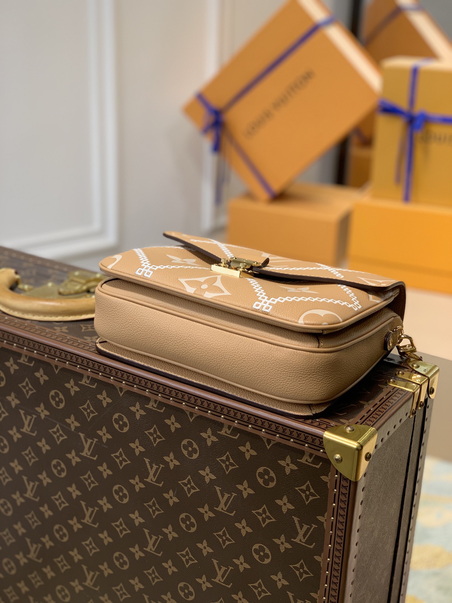 l**is V*t*n pochette metis handbags-25*19*7cm