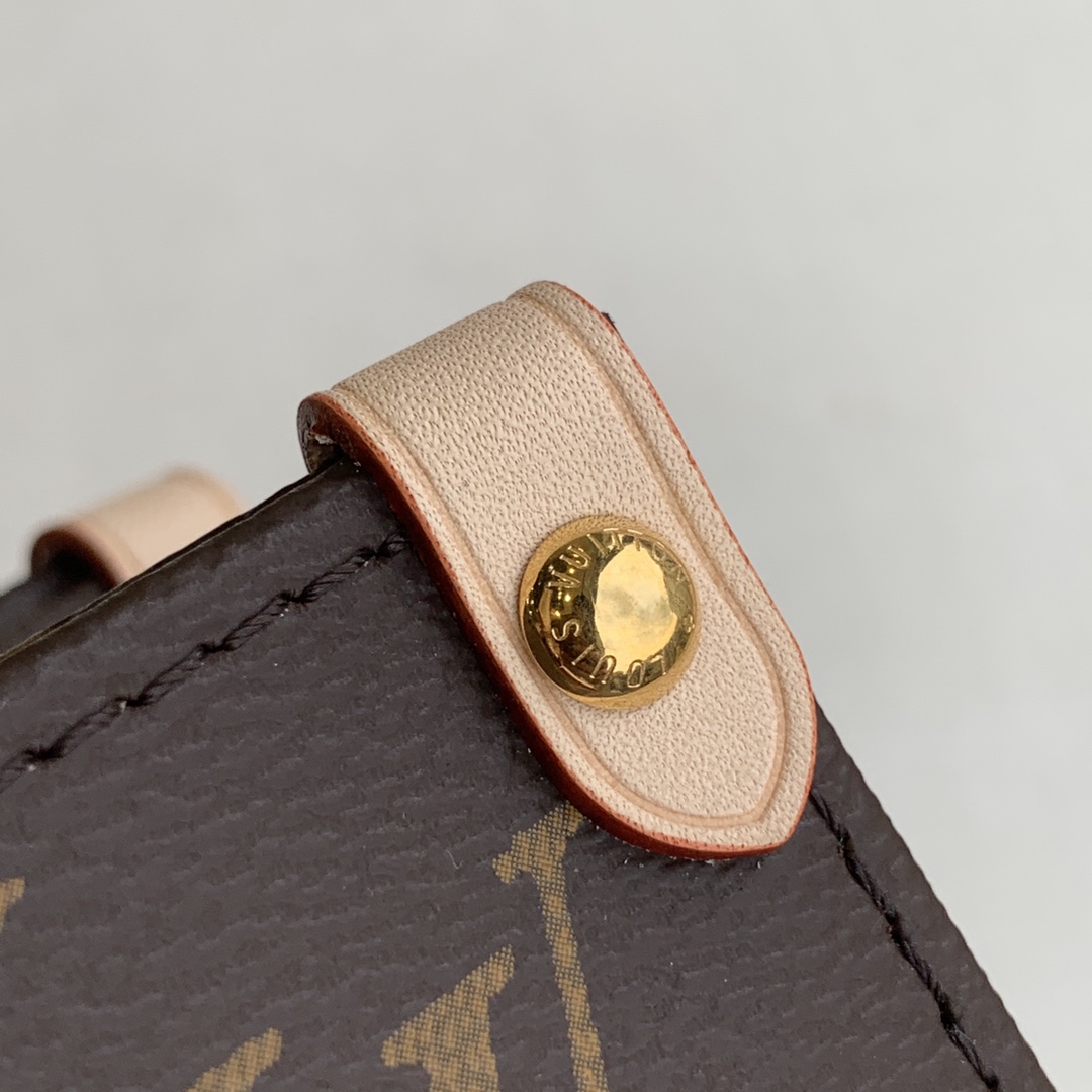 l**is V*t*n sac plat tote-20*21*10cm