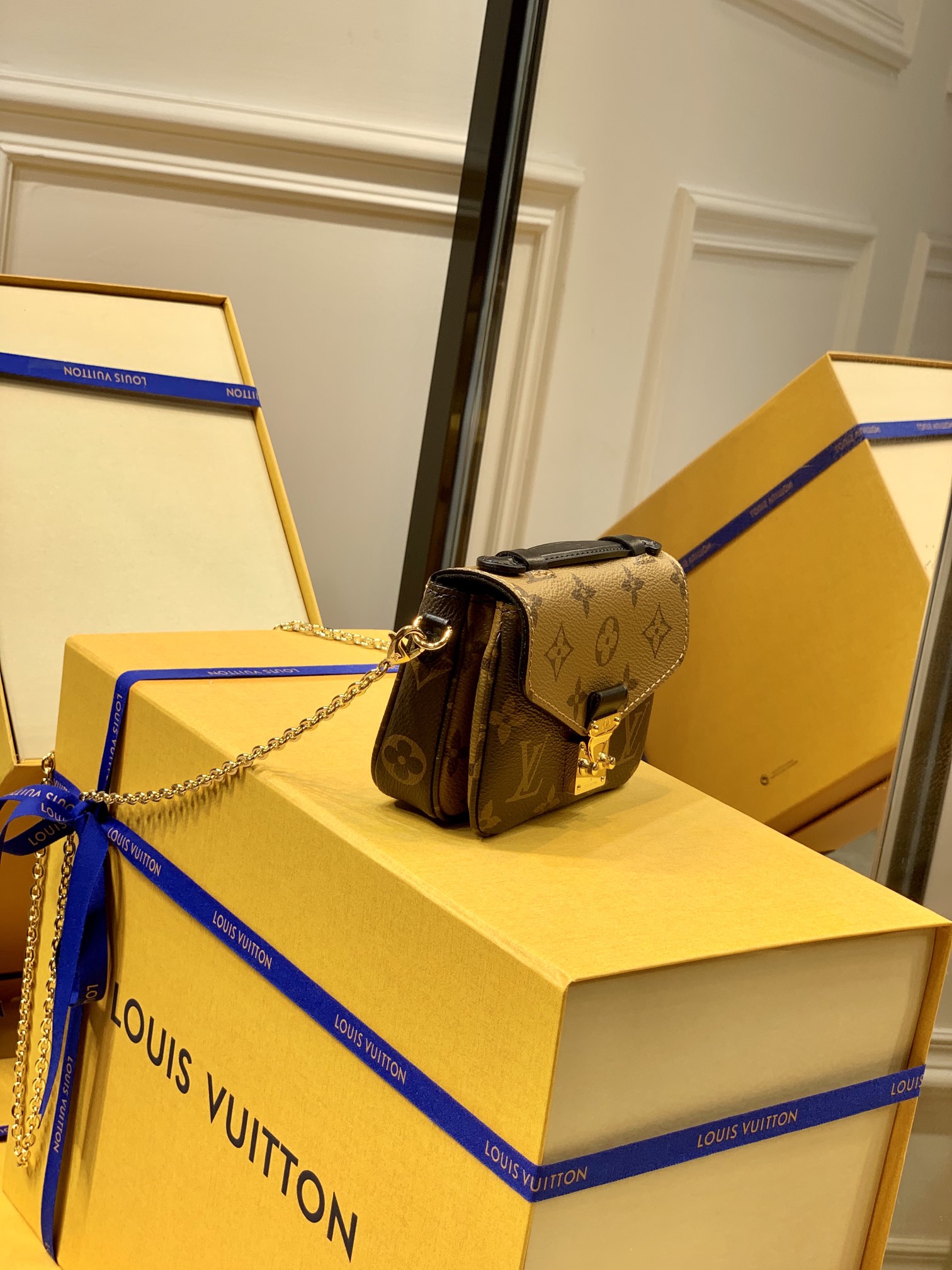 l**is V*t*n micro metis handbags-14*11* 3.5 cm