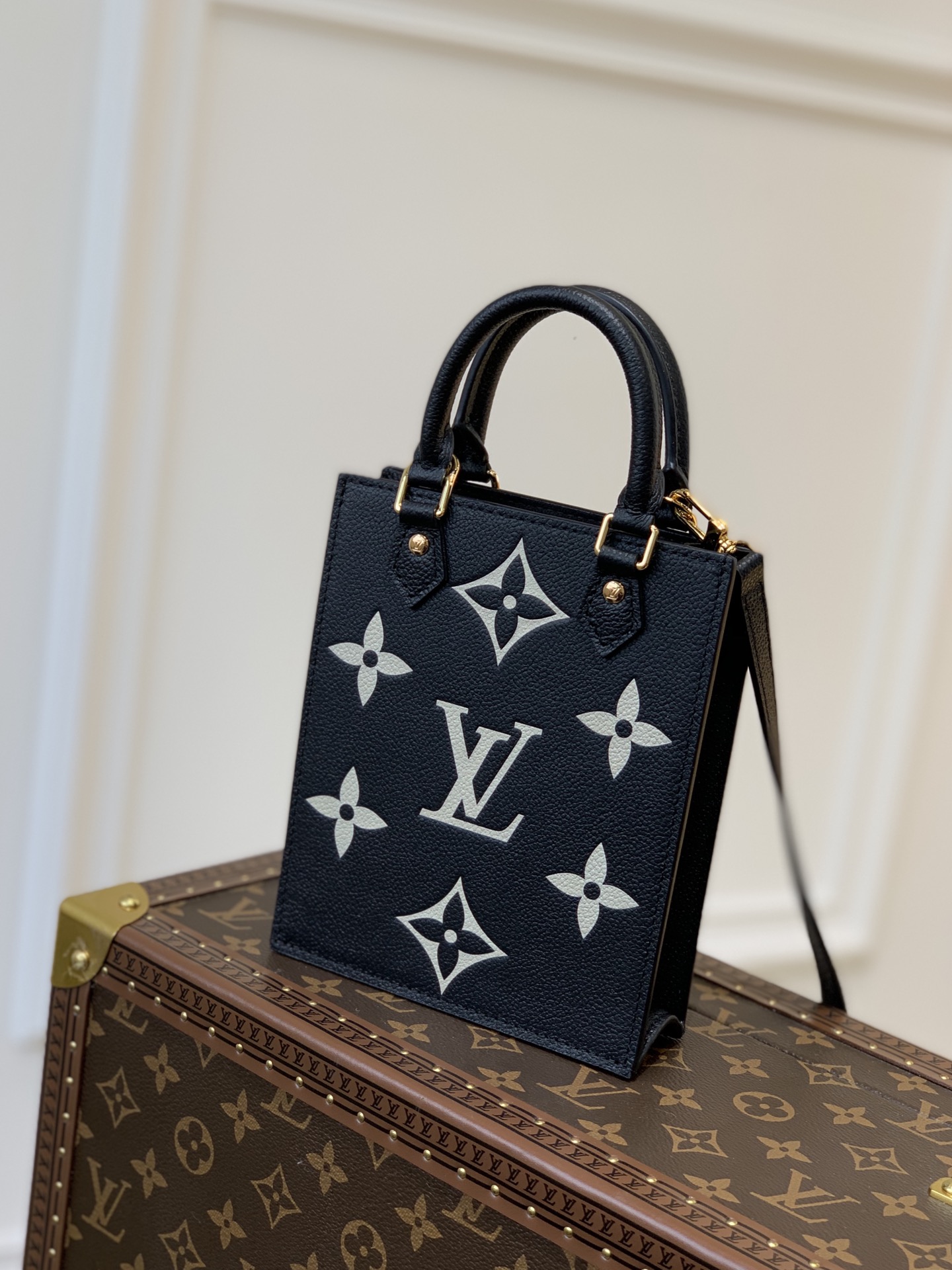 l**is V*t*n petie sac plat tote-17*14*5.5cm