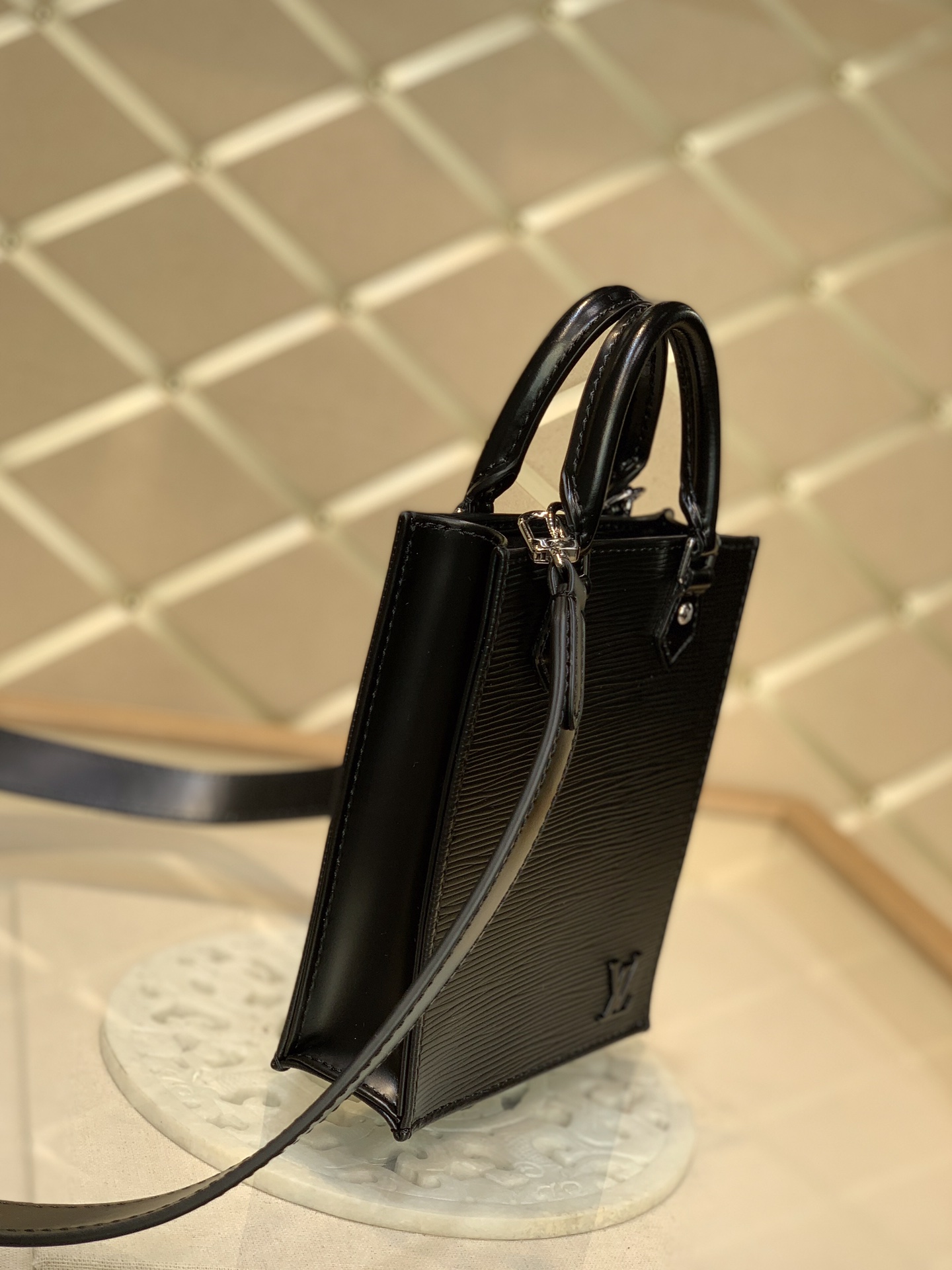 l**is V*t*n petie sac plat tote-17*14*5.5cm