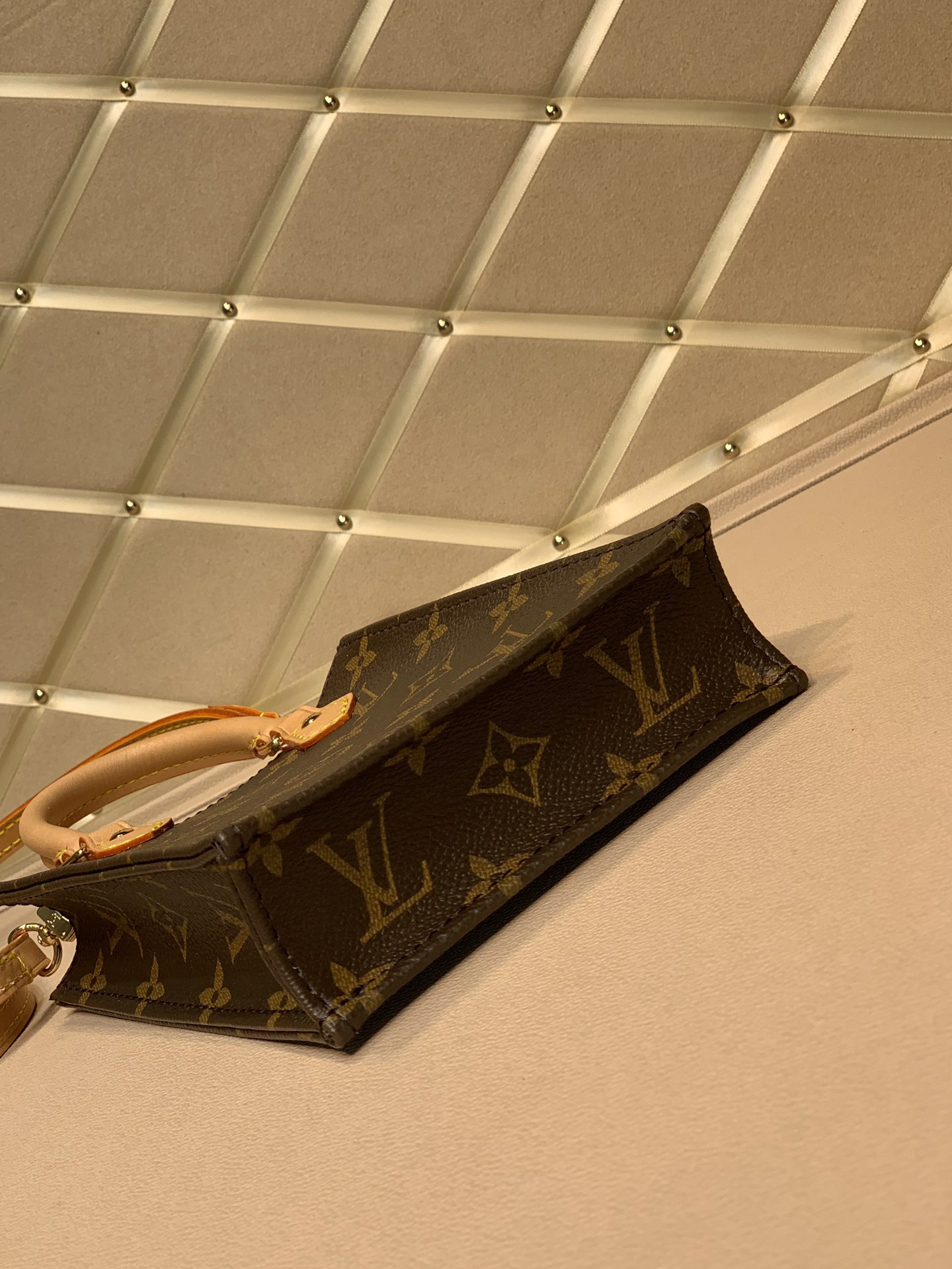 l**is V*t*n petie sac plat tote-17*14*5.5cm