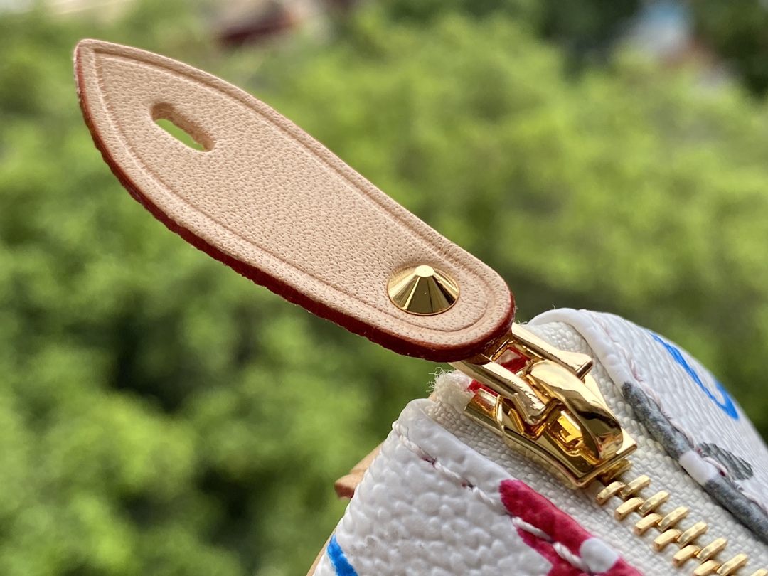 l**is V*t*n mini speedy-15·5*7*10cm