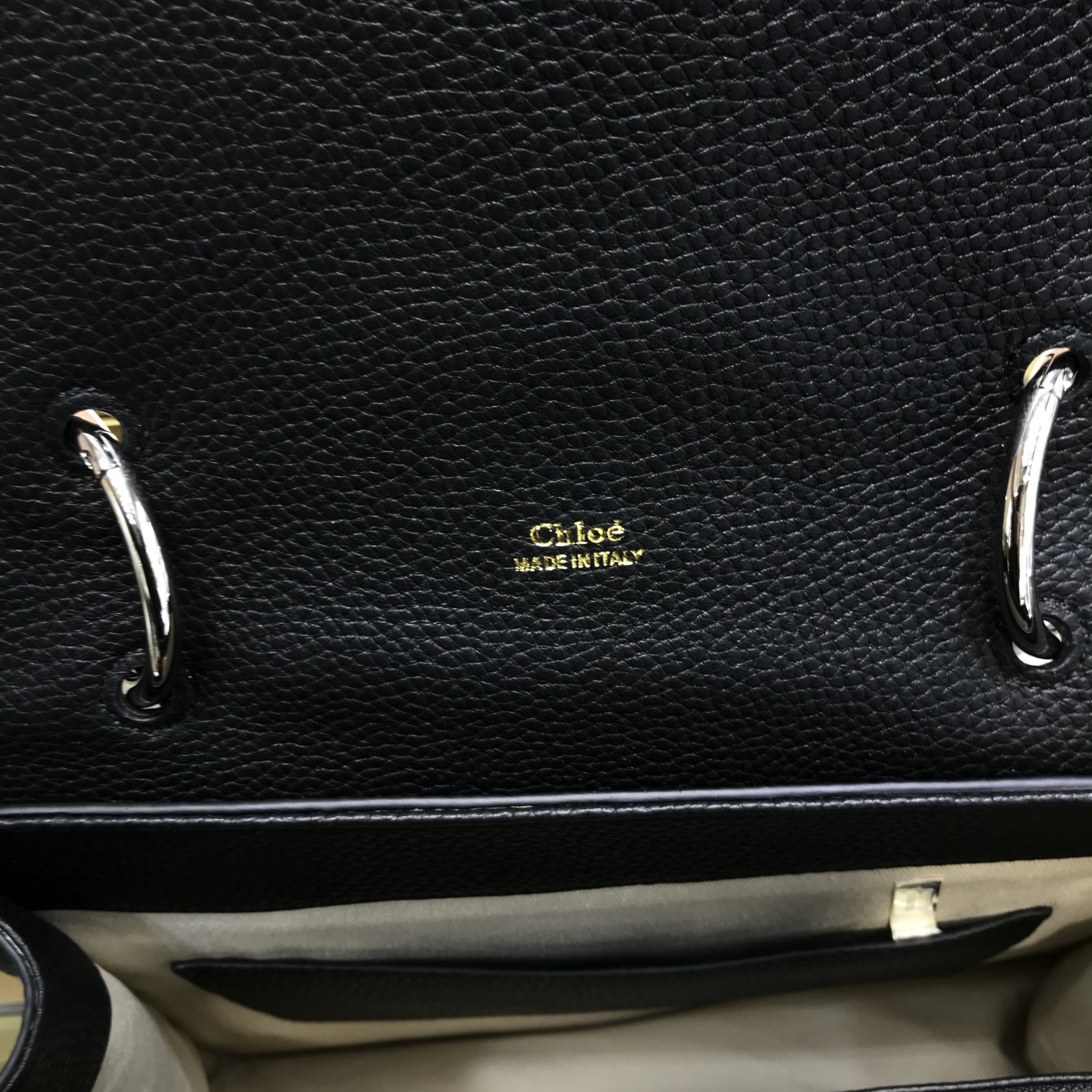 l**is V*t*n surene bb-24*17*11cm