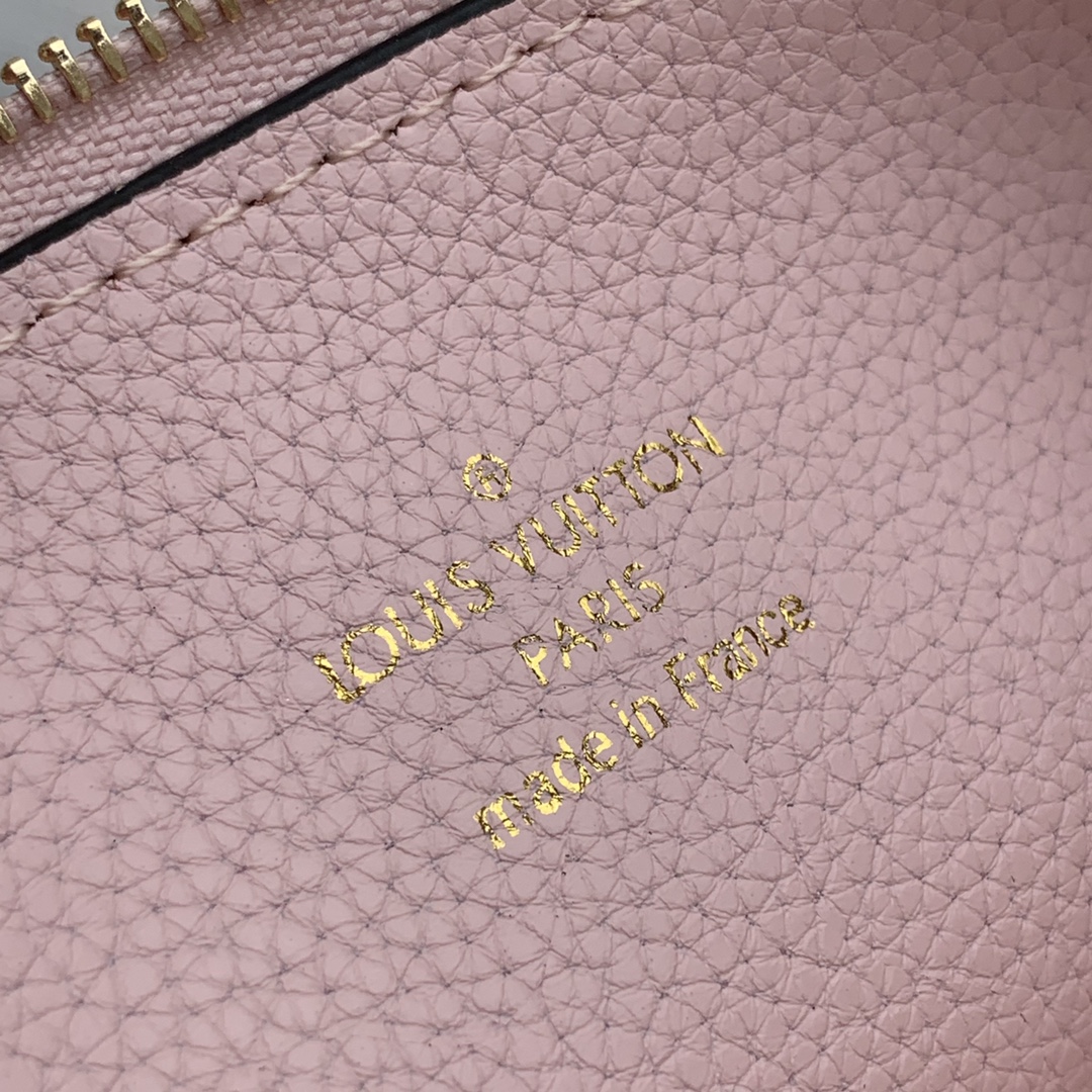 l**is V*t*n by the pool pouch-20*12*3cm