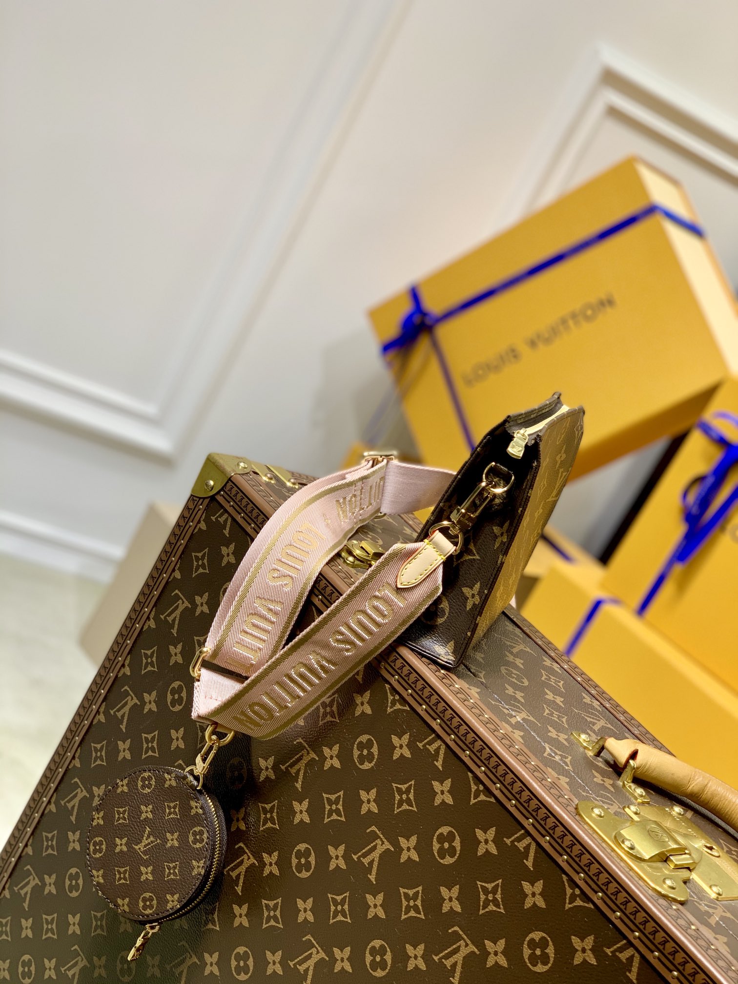 l**is V*t*n m47546 toiletry handbags- 26-19.0x15.0x6cm