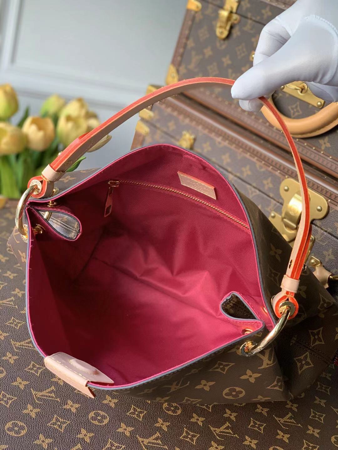 l**is V*t*n graceful handbags-35*30*11cm