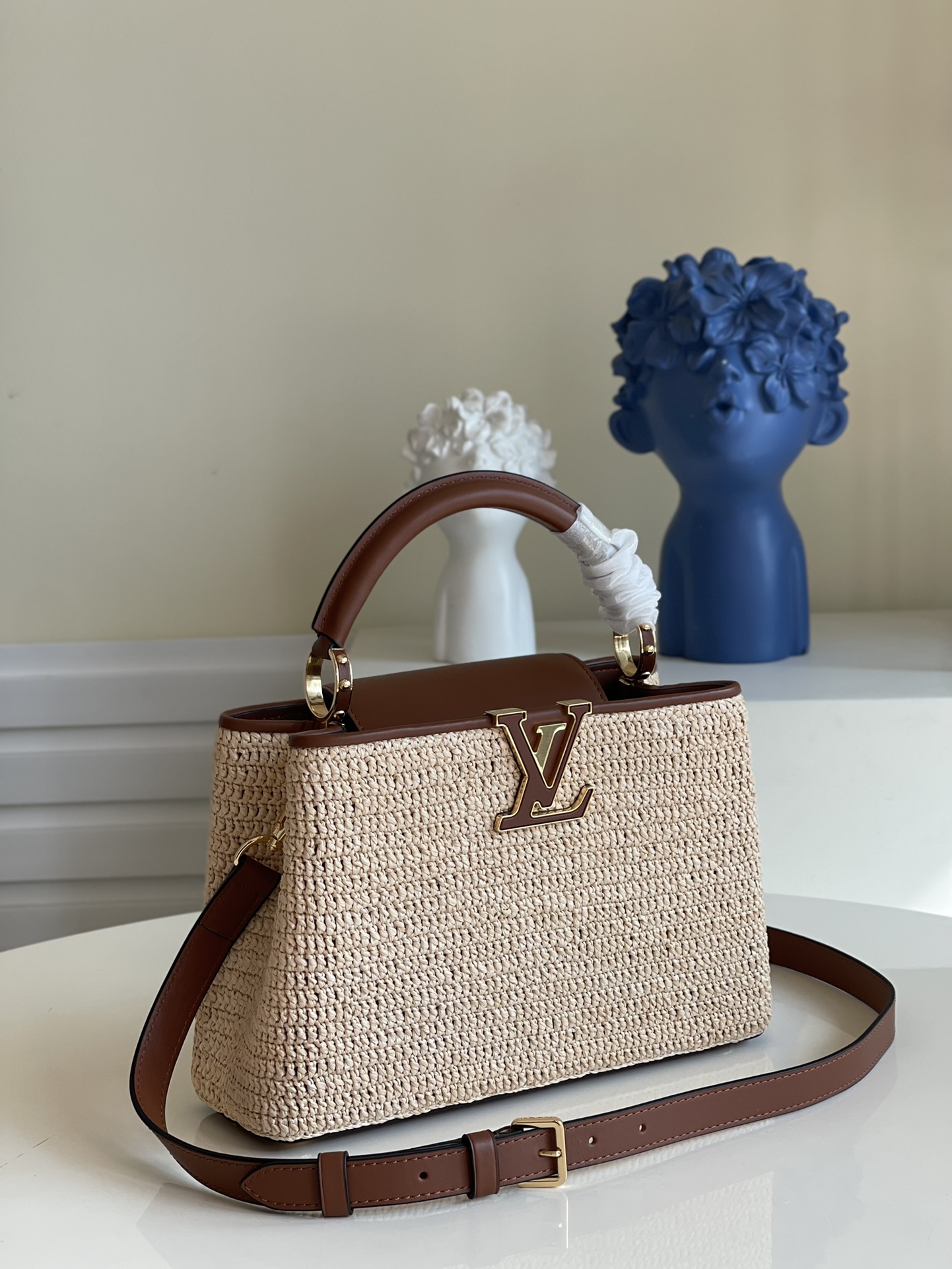 l**is V*t*n capucines bag-27*18*9cm