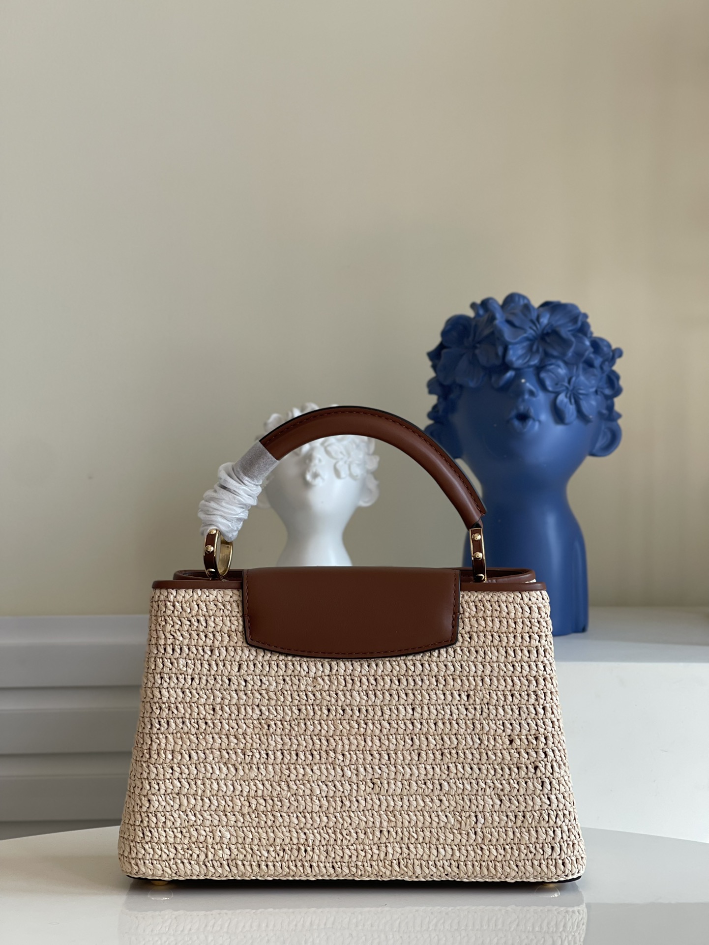 l**is V*t*n capucines bag-27*18*9cm