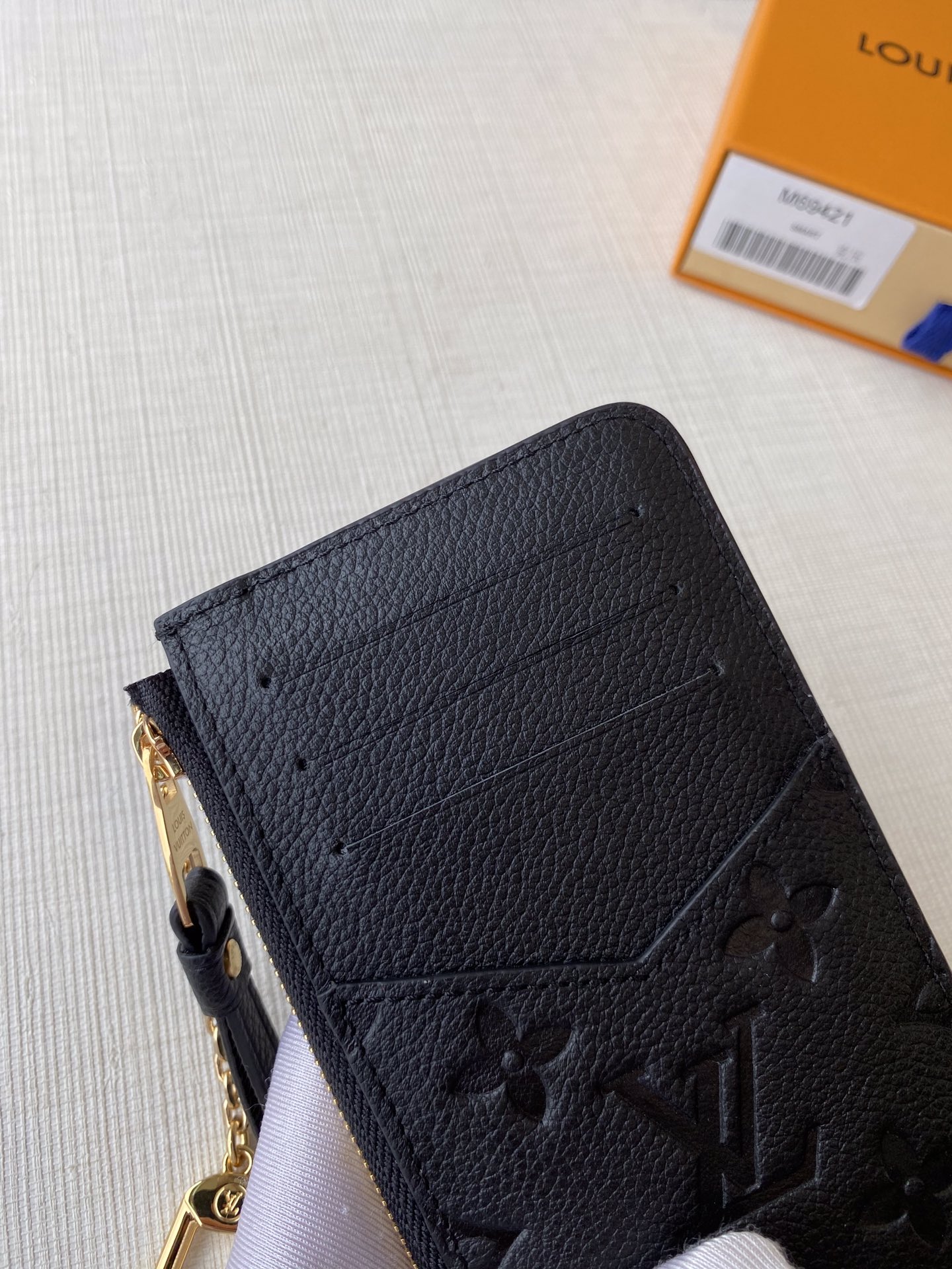 l**is V*t*n card holder recto verso-13x8.5cm