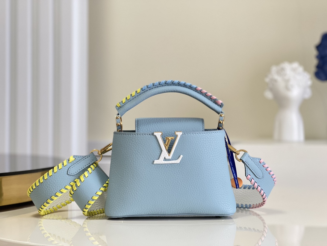 l**is V*t*n capucines handlebag