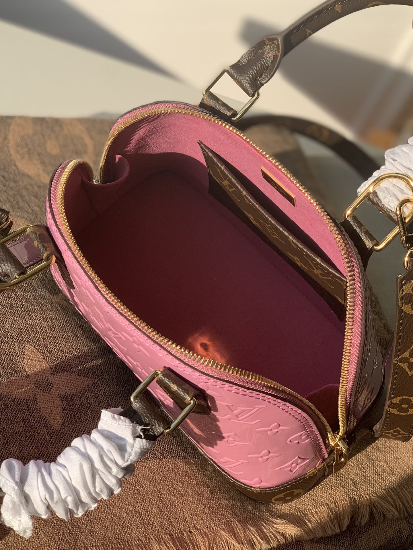 l**is V*t*n alma bb-25*19*12cm