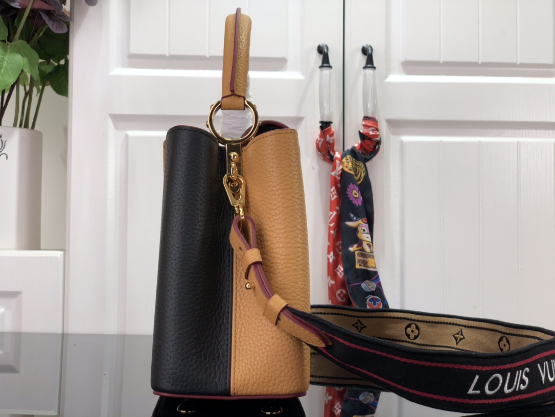 l**is V*t*n capucines bag-31.5*20*11cm