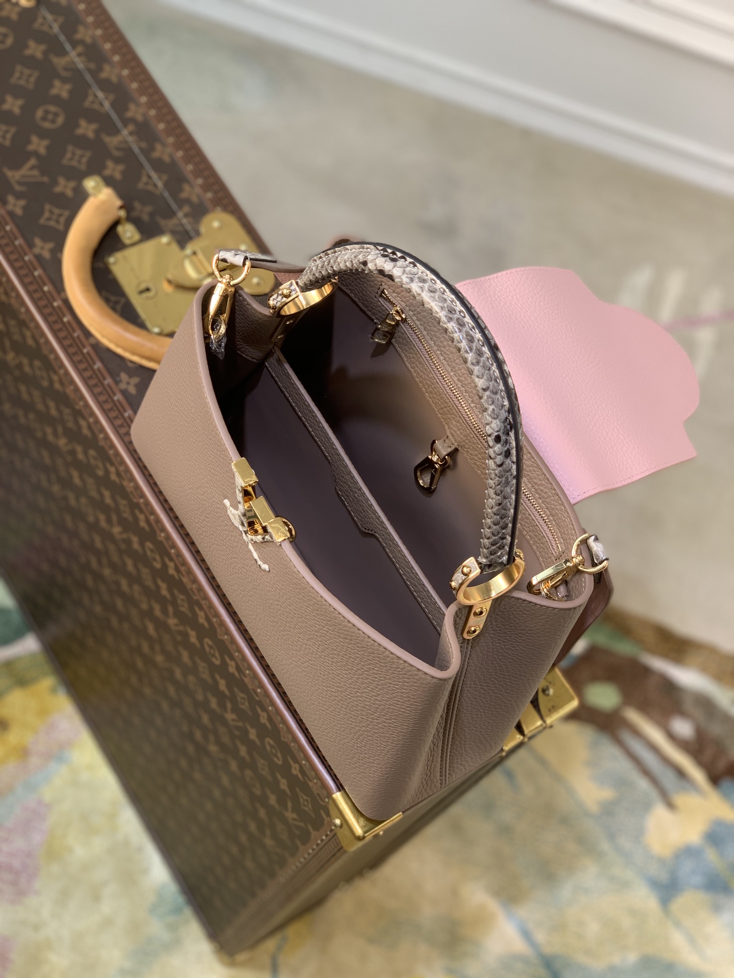 l**is V*t*n capucines bag-31.5*20*11cm