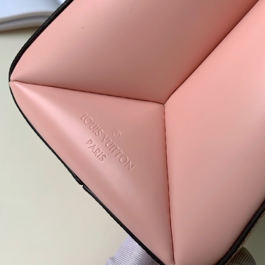 l**is V*t*n grenelle handbags-26*20*12cm