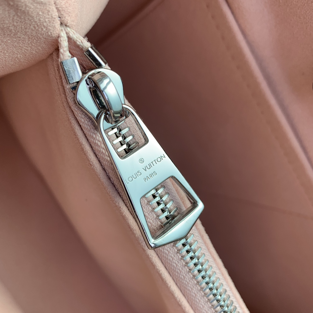 l**is V*t*n marelle tote -25*17*11&30*21*13cm